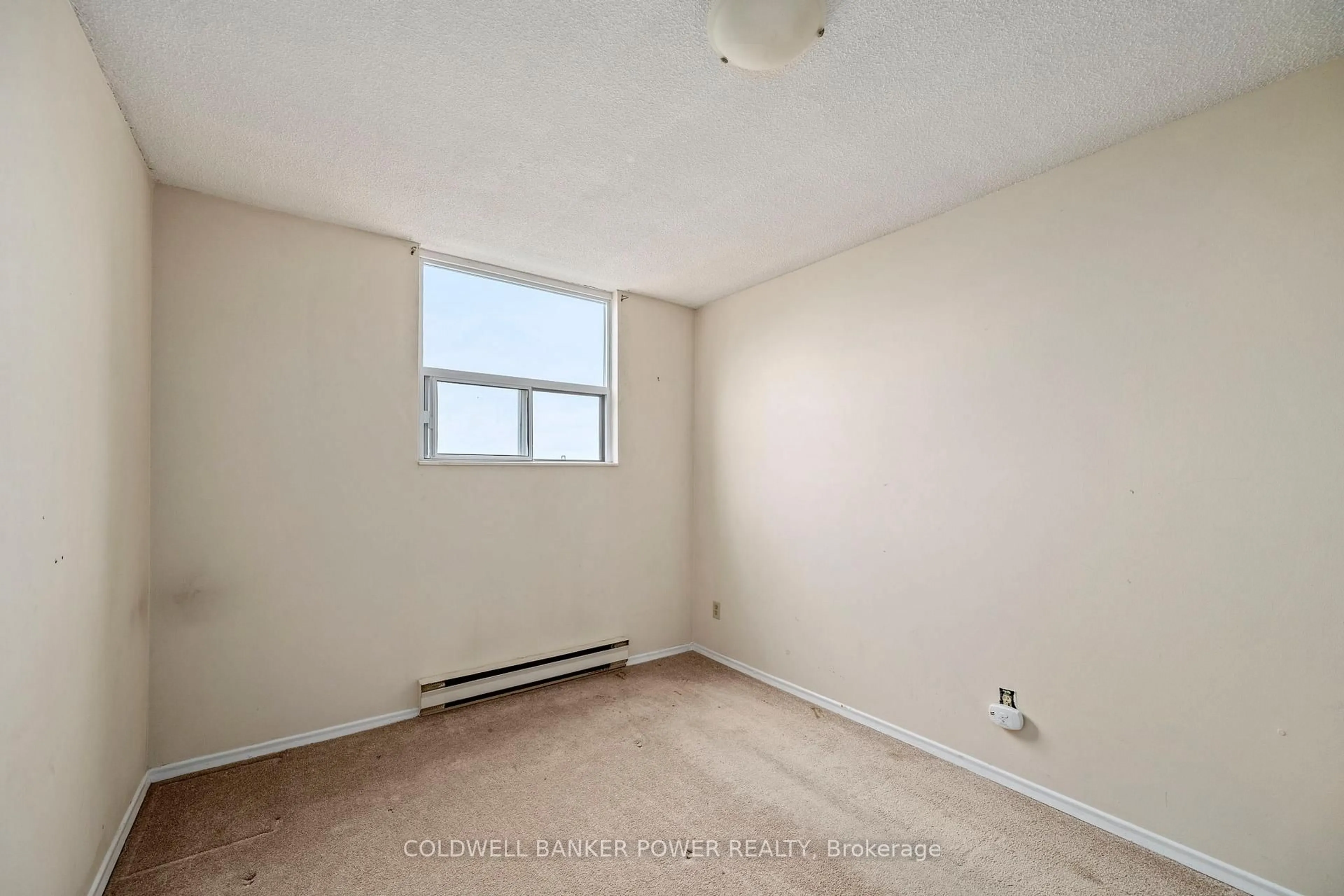 A pic of a room for 1105 Jalna Blvd #1105, London South Ontario N6E 2S9