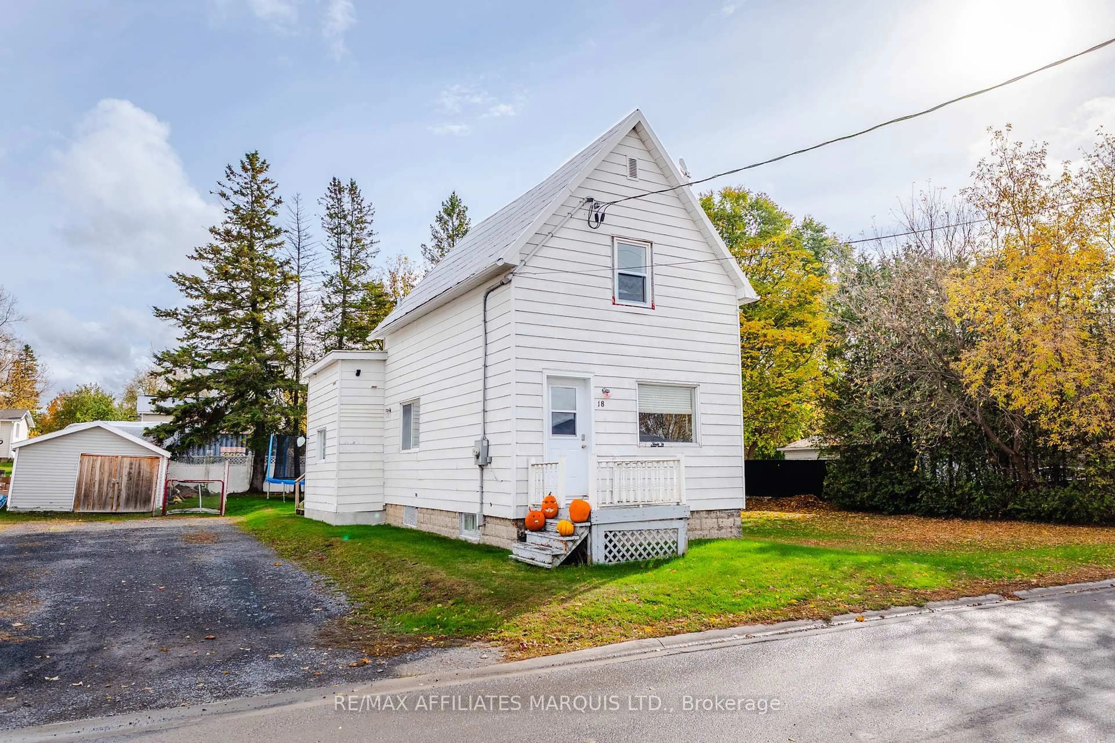 A pic from outside/outdoor area/front of a property/back of a property/a pic from drone, street for 18 Mechanic St, North Glengarry Ontario K0C 1T0