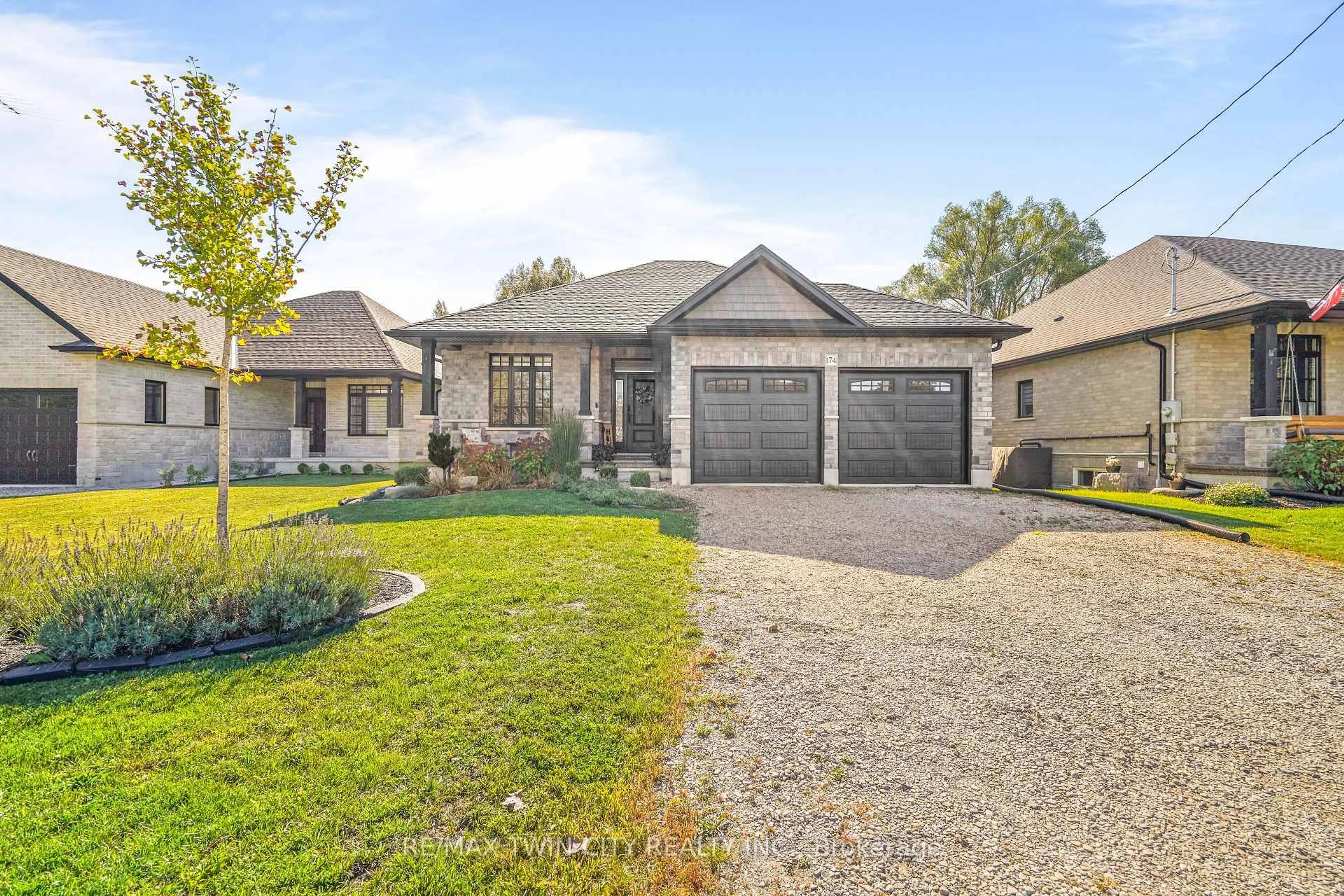 Home with brick exterior material, street for 174 Mechanic St, Norfolk Ontario N0E 1Y0