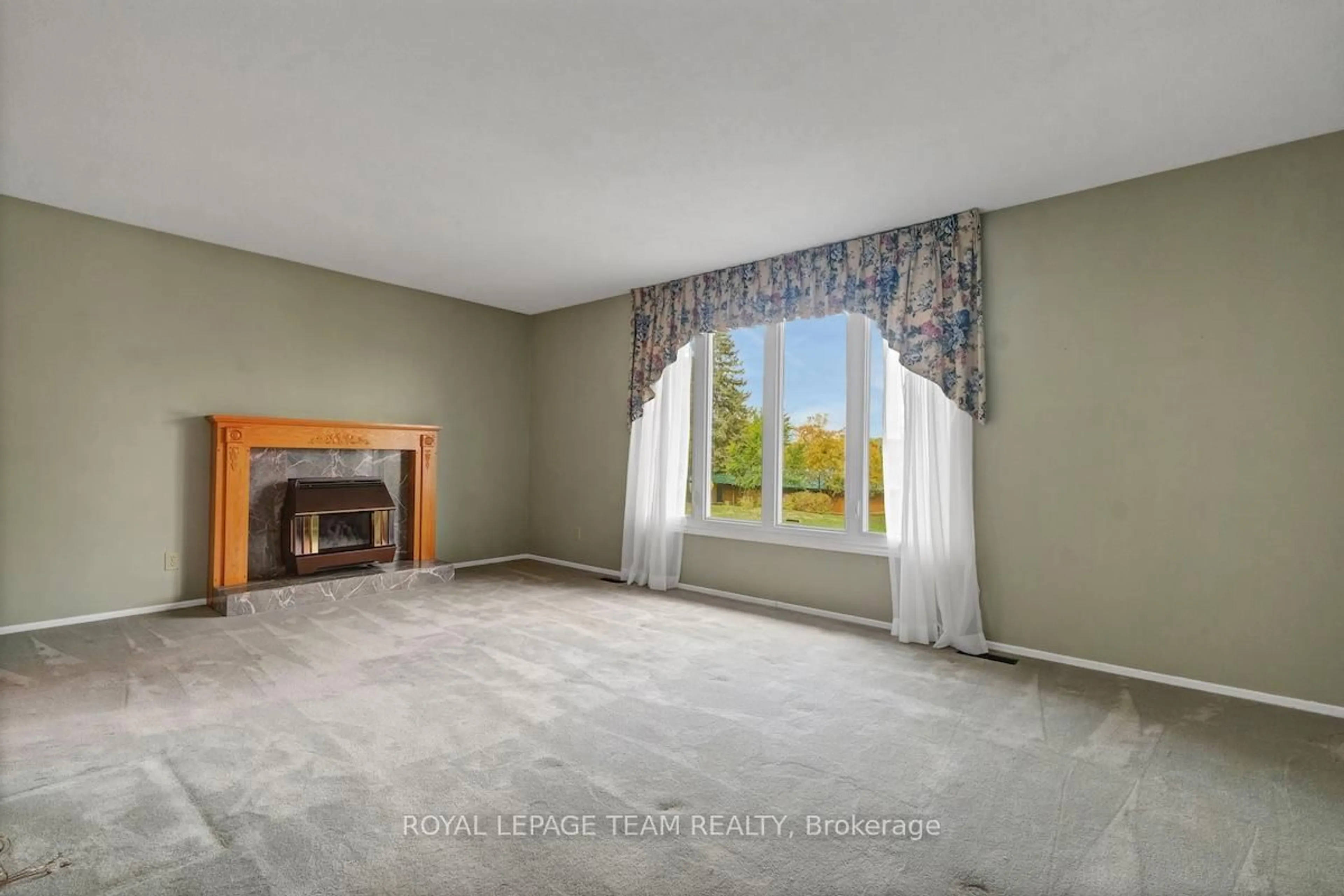 A pic of a room for 72 Craig Henry Dr, Nepean Ontario K2G 3Z6