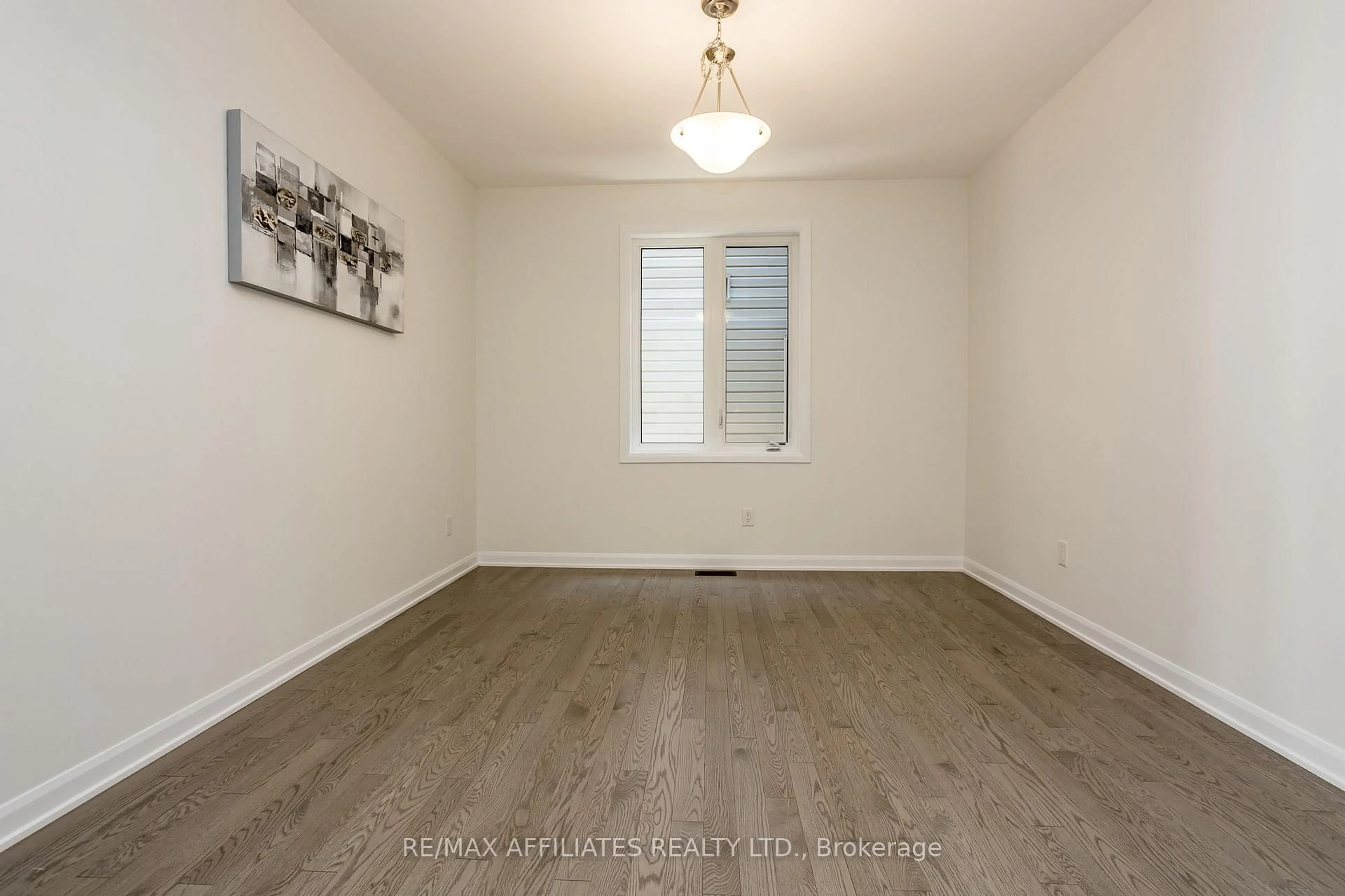 A pic of a room for 850 CAPPAMORE Dr, Ottawa Ontario K2C 3H2