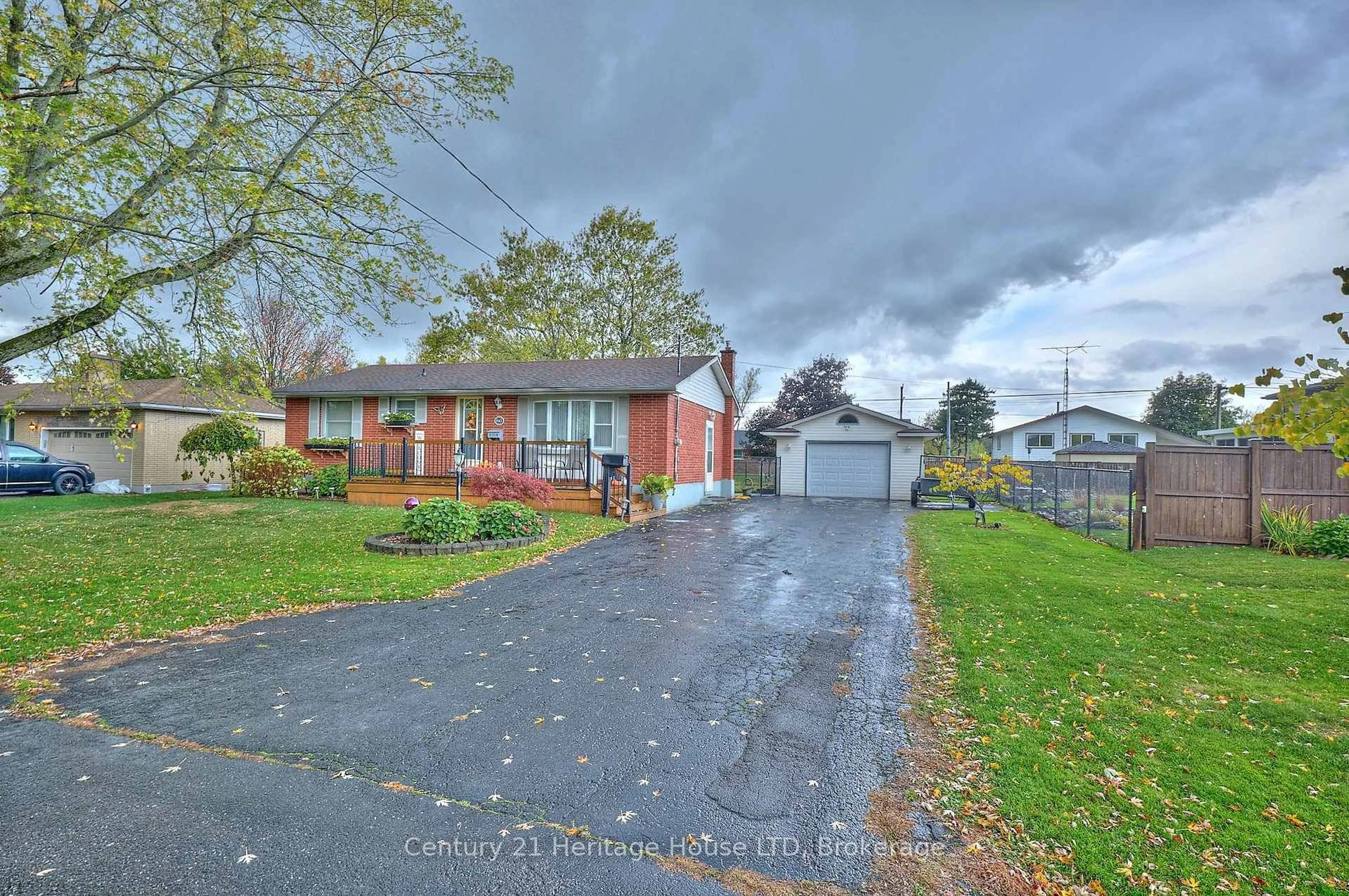 Unknown for 845 Parkdale Ave, Fort Erie Ontario L2A 5B8