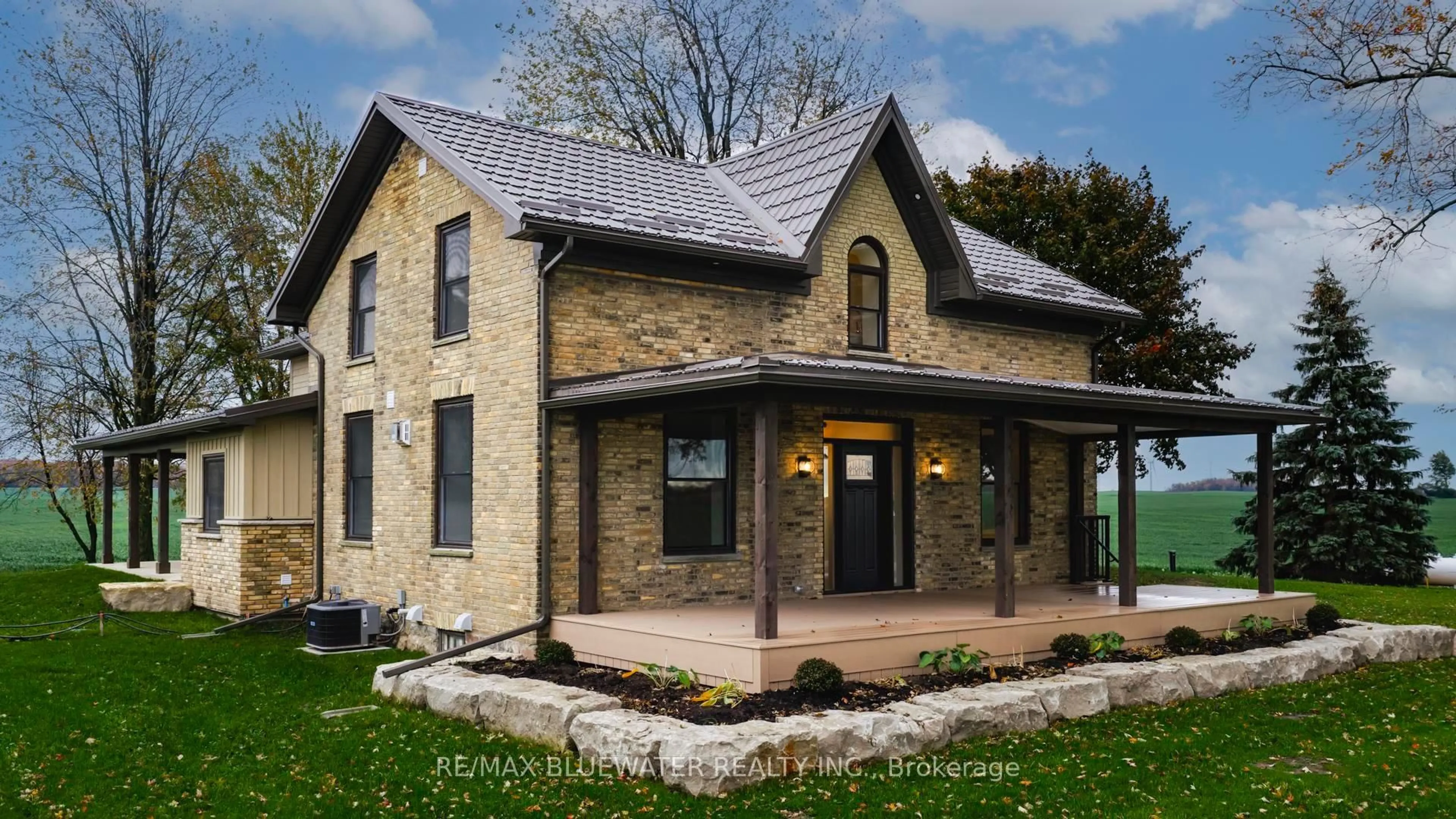 Home with brick exterior material, building for 75184 Goshen Line, Bluewater Ontario N0M 2R0