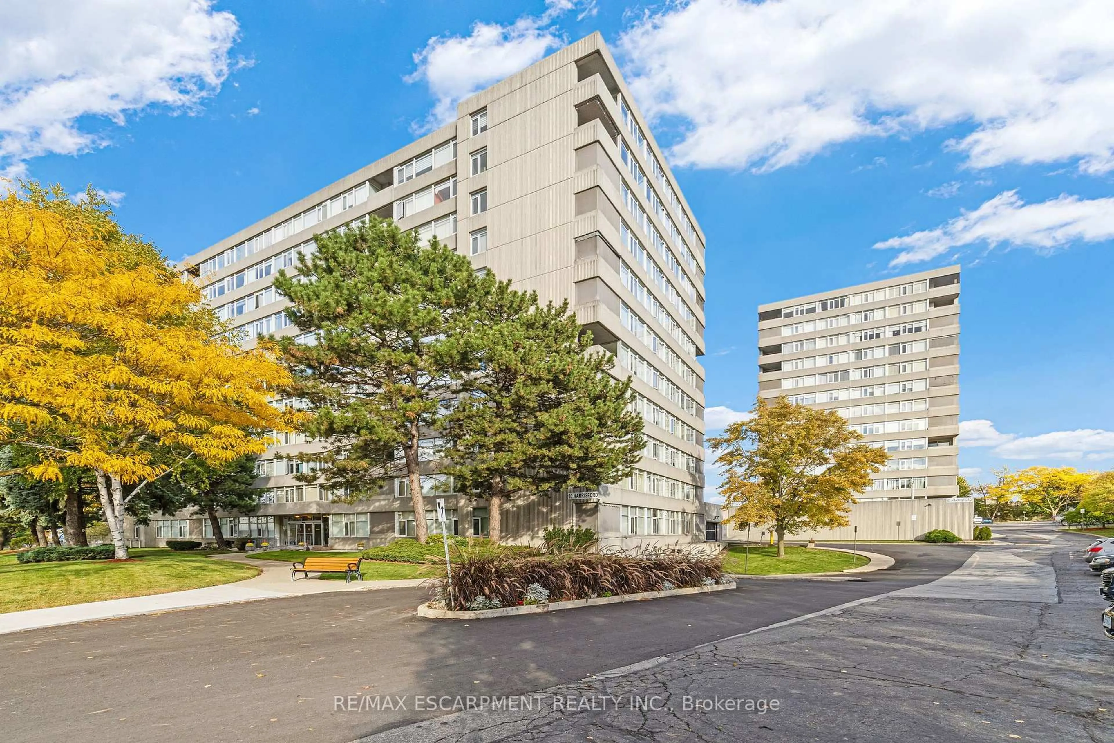 Unknown for 30 Harrisford St #1104, Hamilton Ontario L8K 6M9