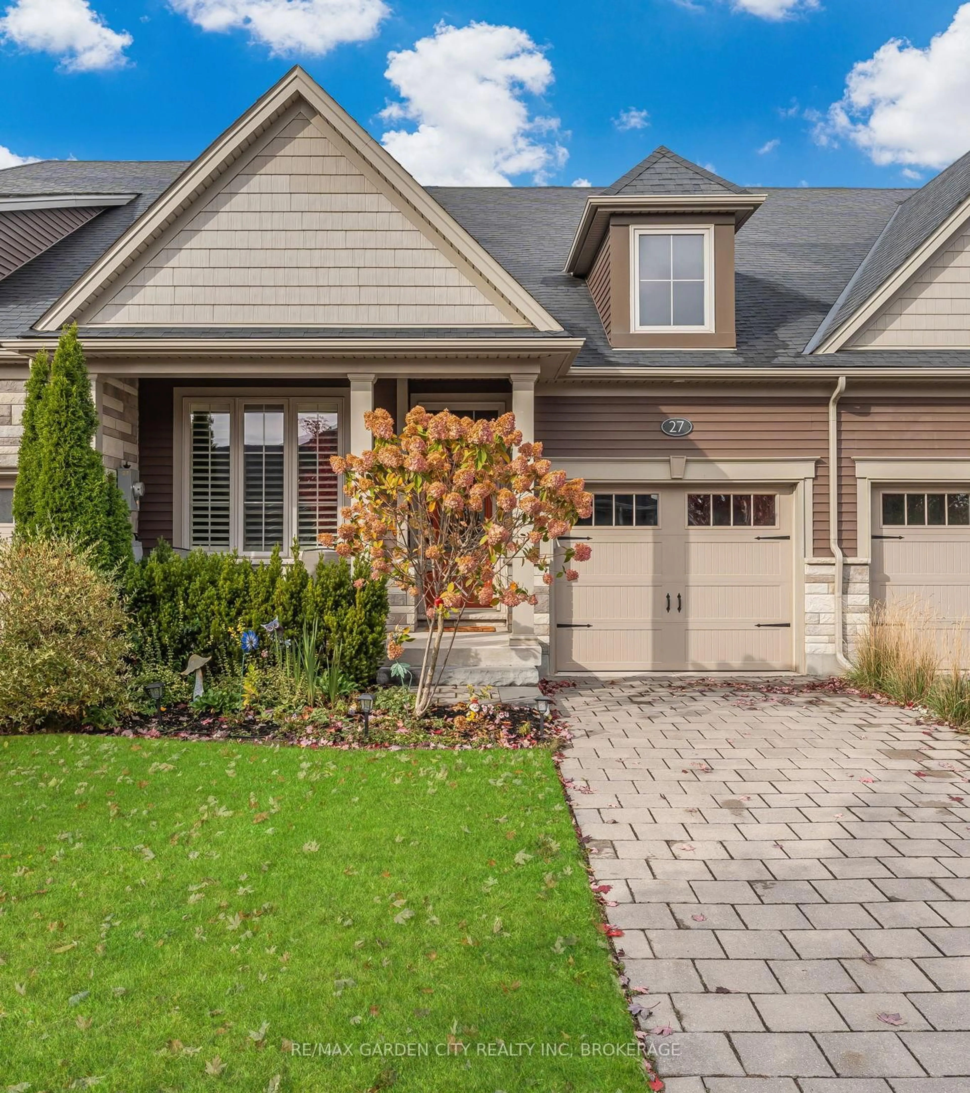 Home with brick exterior material, street for 27 Andrew Lane, Thorold Ontario L2V 0E3