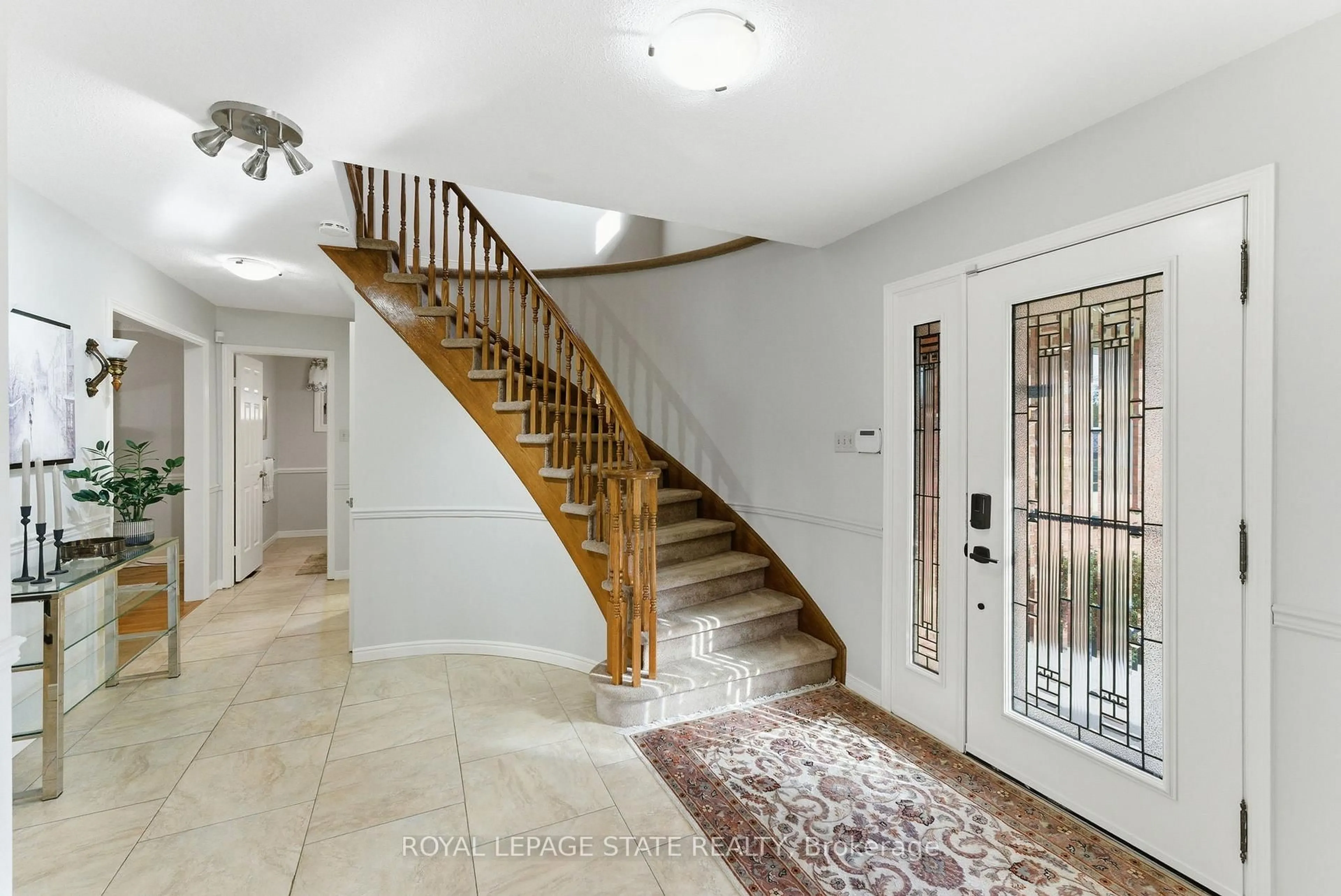 Unknown for 20 Vega Cres, Hamilton Ontario L8E 4S7
