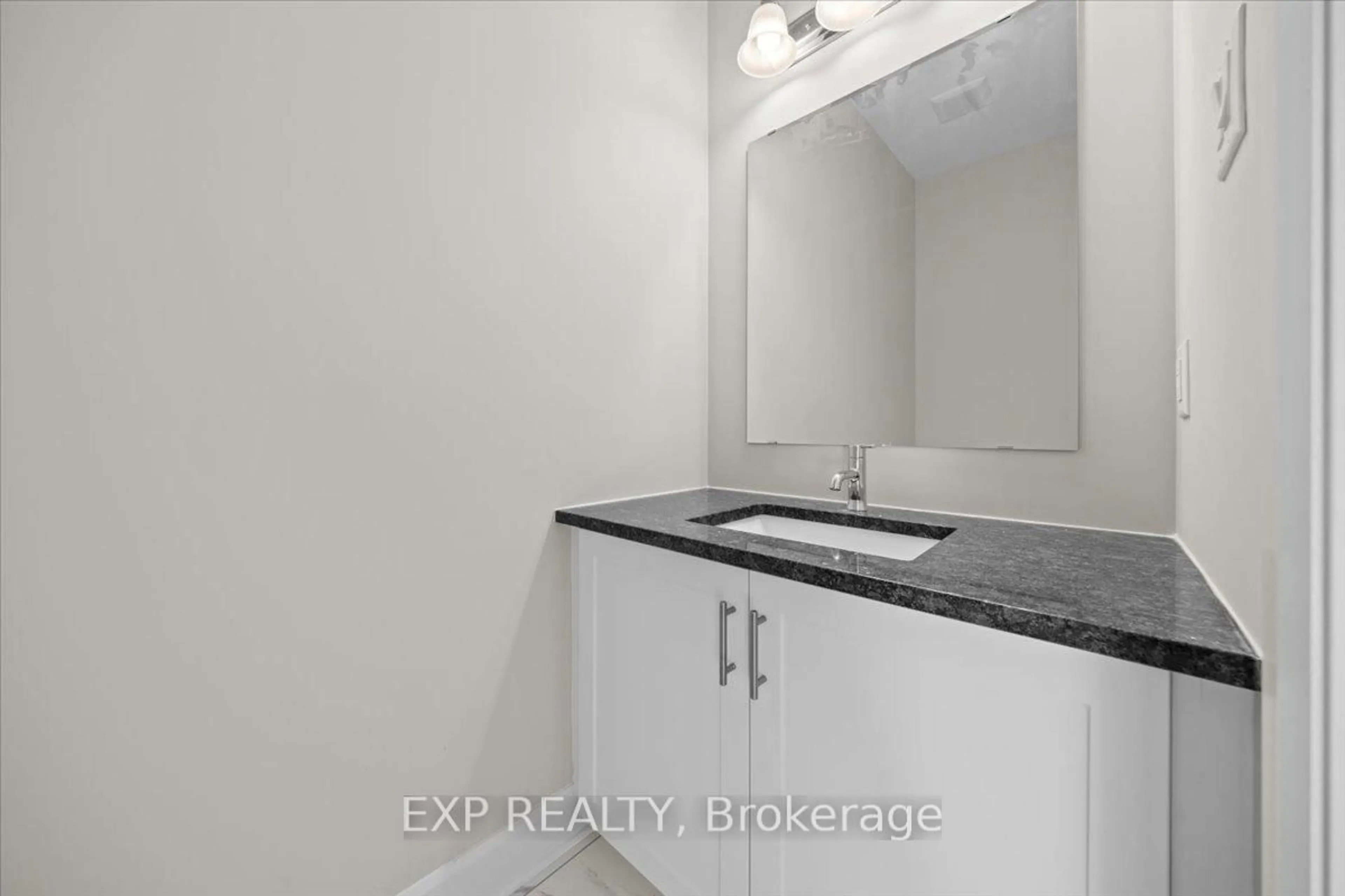 Unknown for 70 Eastwood Dr, Carleton Place Ontario K7C 0C4