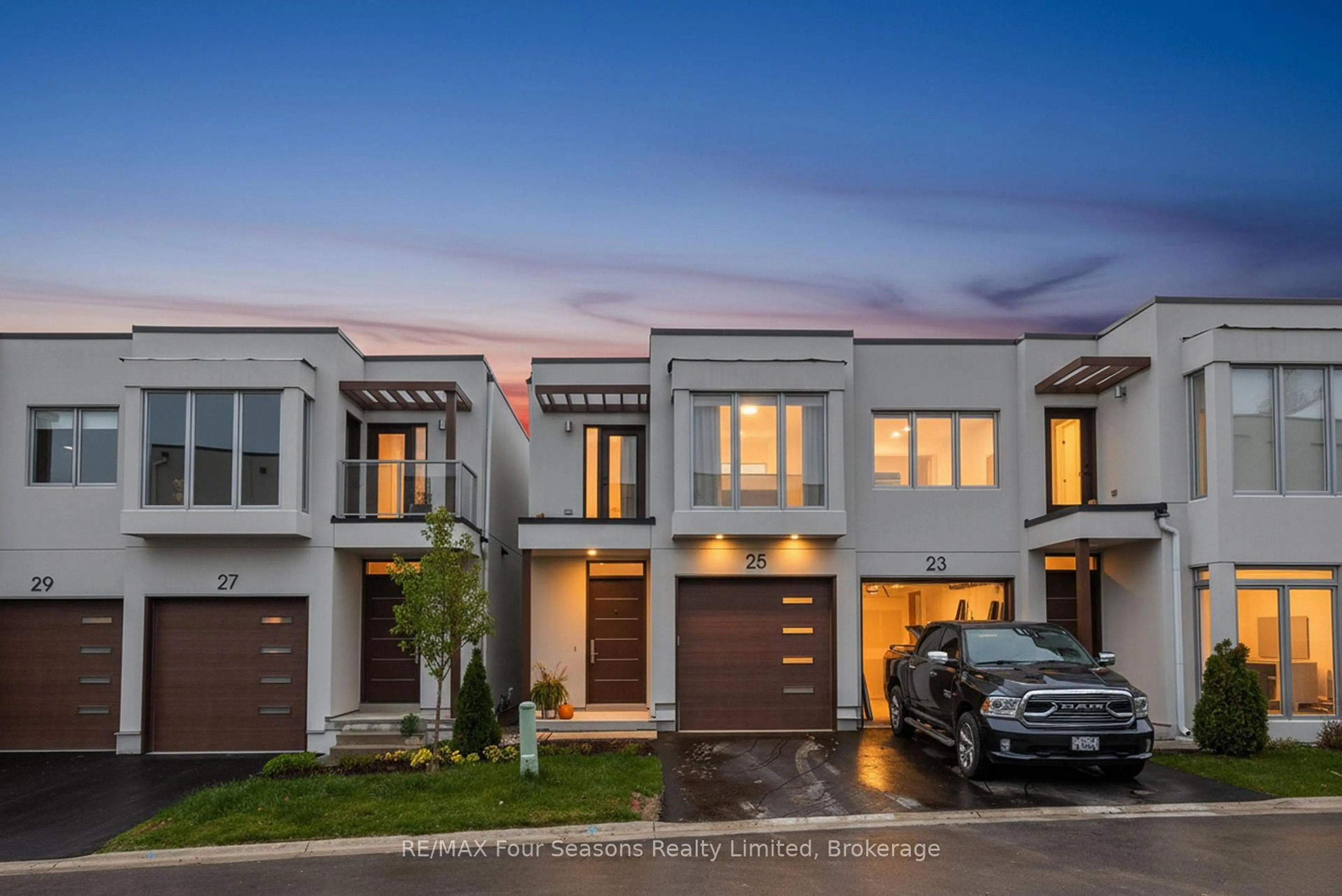 Home with brick exterior material, street for 25 Waterview Lane, Blue Mountains Ontario N0H 2P0