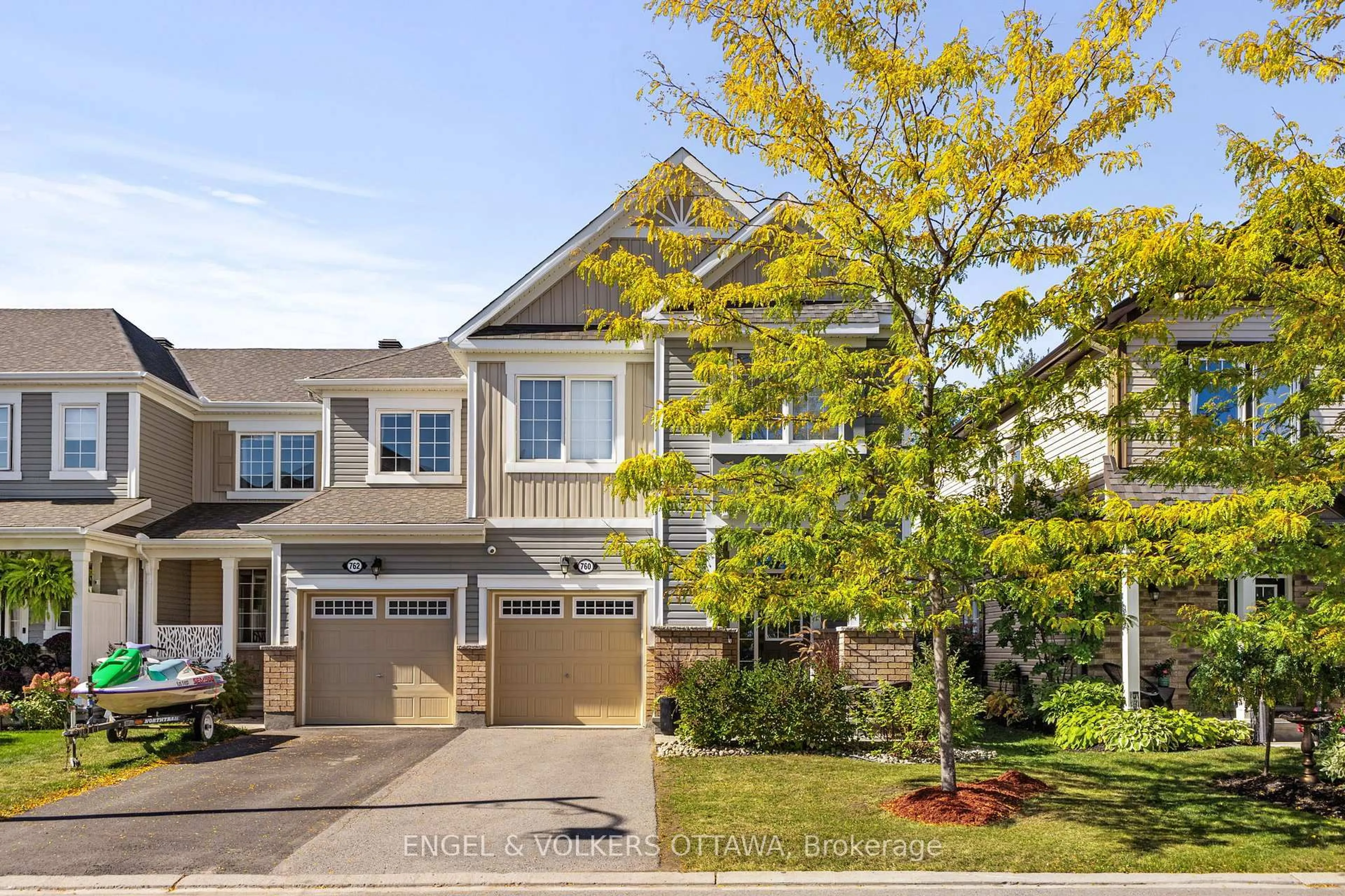 A pic from outside/outdoor area/front of a property/back of a property/a pic from drone, street for 760 Mayfly Cres, Ottawa Ontario K2J 6C9