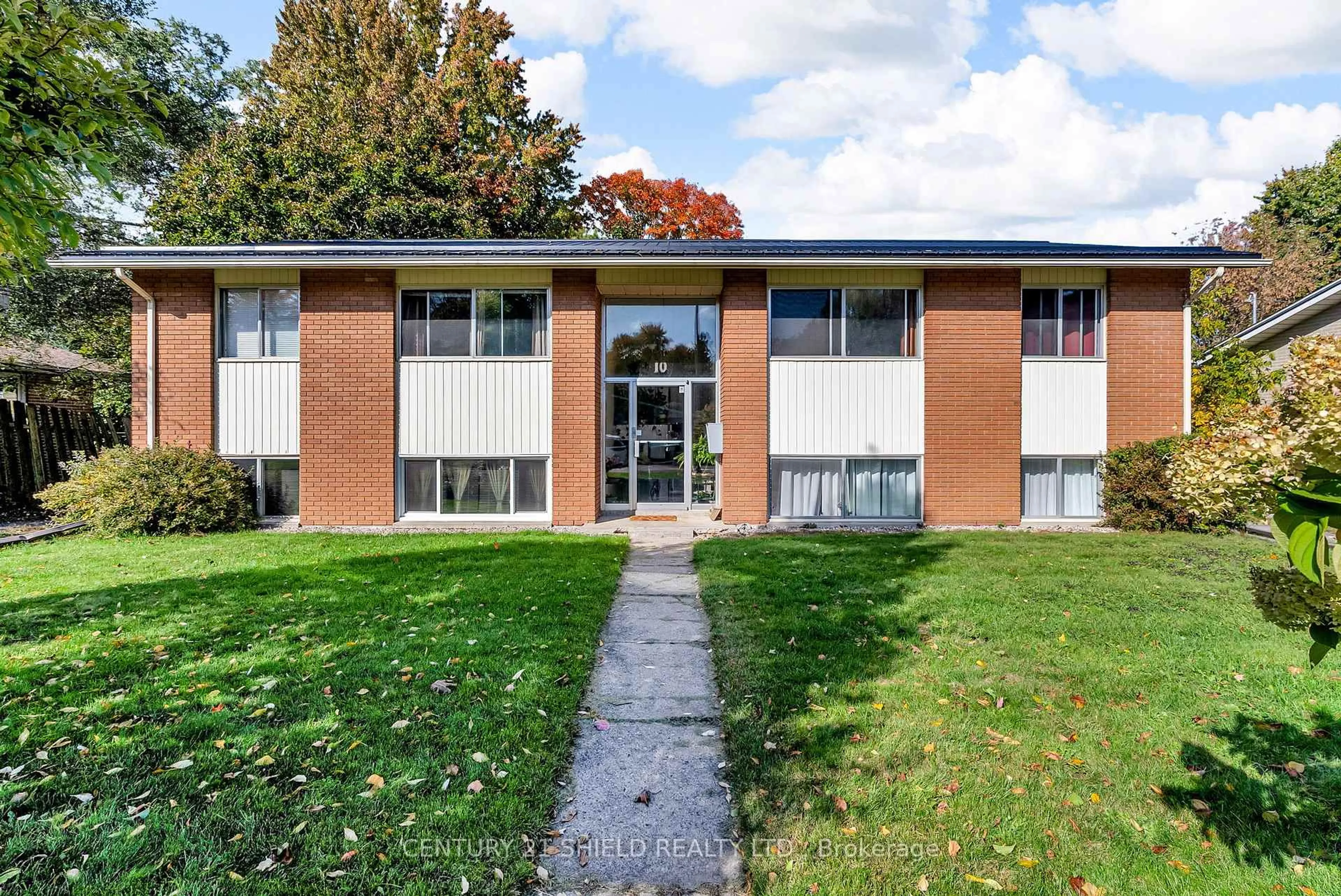 Home with brick exterior material, building for 10 Winters Crt, Brockville Ontario K6V 1T7
