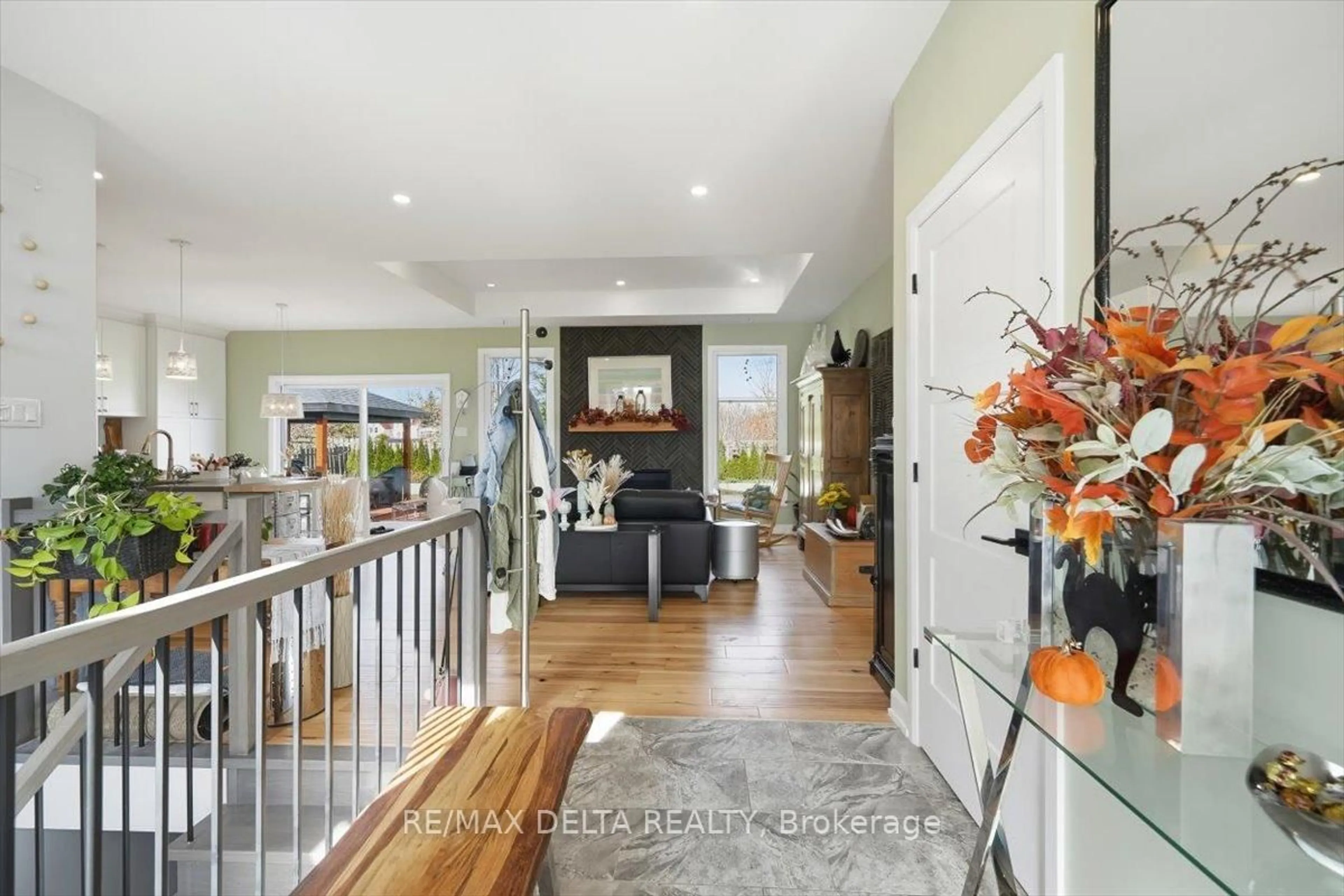 Indoor entryway for 117 Danika St, Clarence-Rockland Ontario K0A 2A0