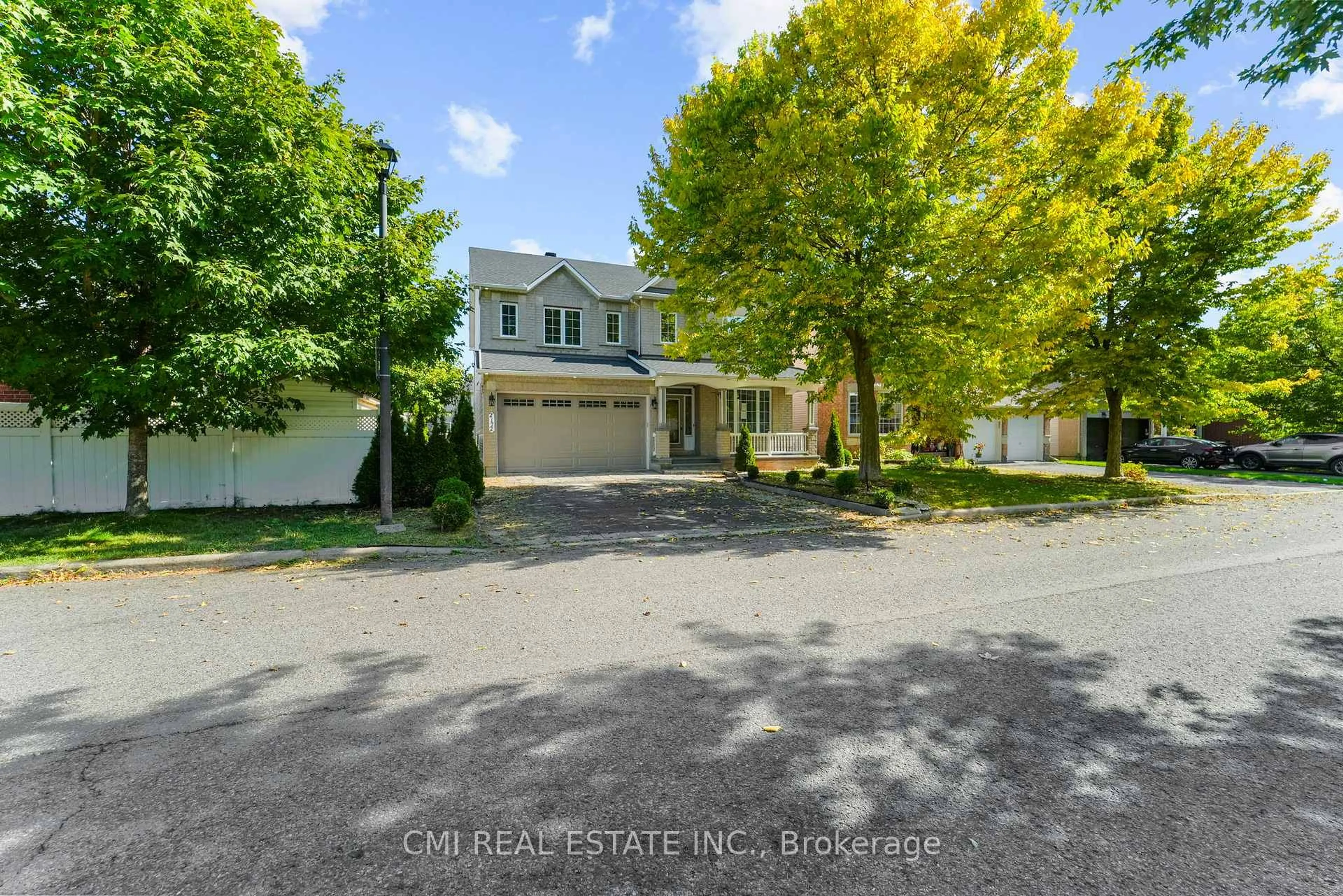 A pic from outside/outdoor area/front of a property/back of a property/a pic from drone, street for 2172 Valenceville Cres, Ottawa Ontario K4A 4K4