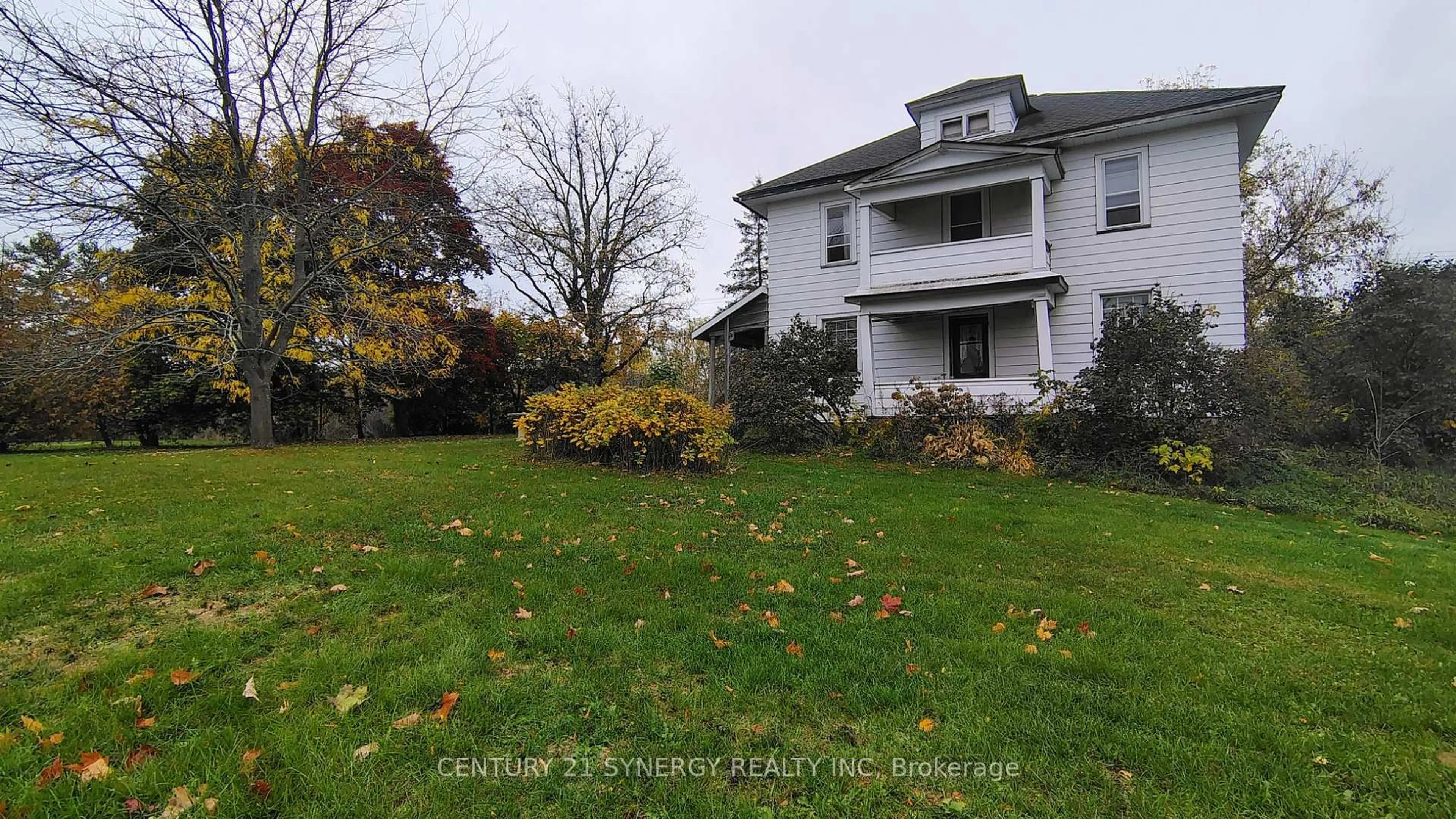 A pic from outside/outdoor area/front of a property/back of a property/a pic from drone, street for 2772 8th Line Rd, Metcalfe Ontario K0A 2P0