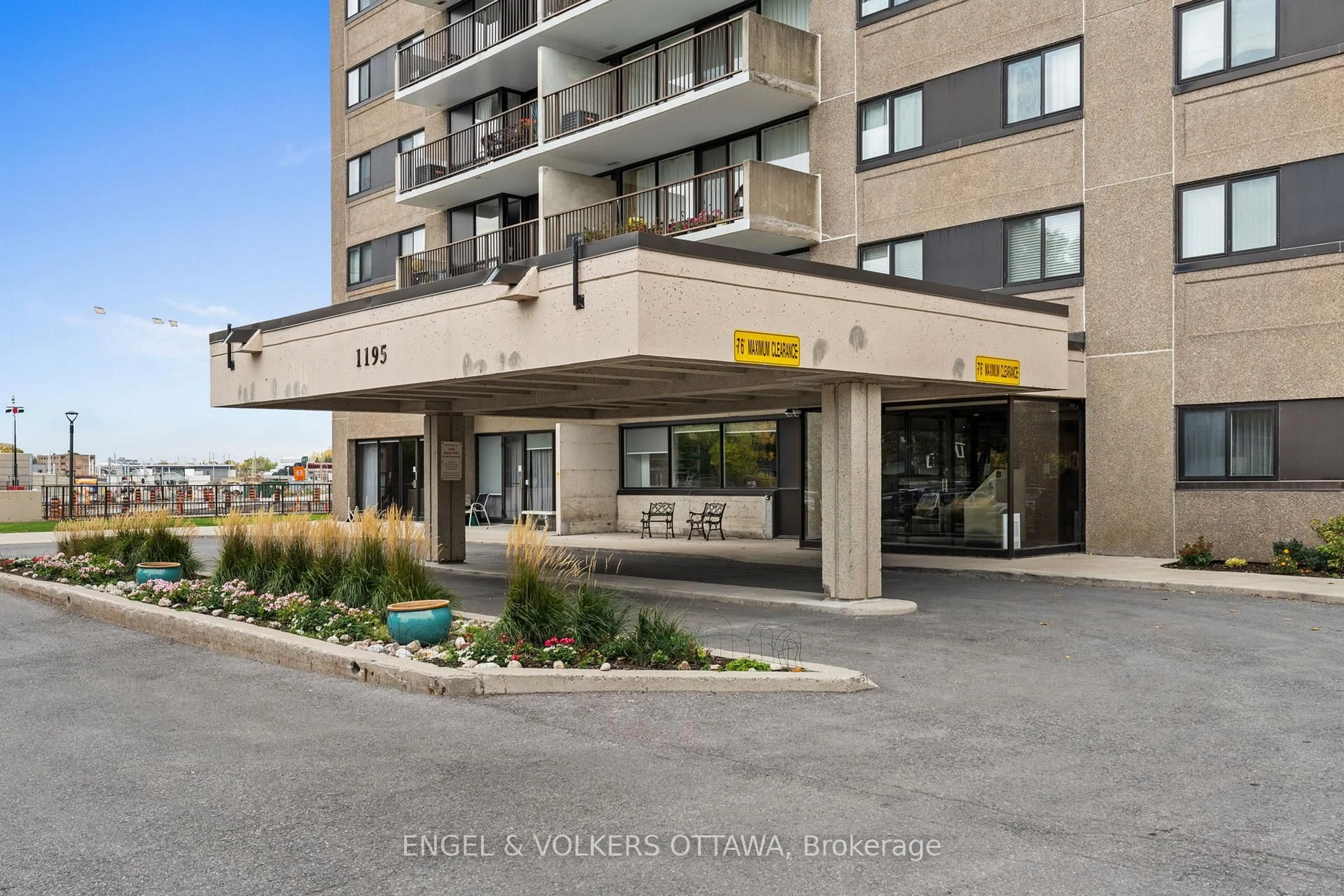 Unknown for 1195 Richmond Rd #1007, Ottawa Ontario K2B 8E4