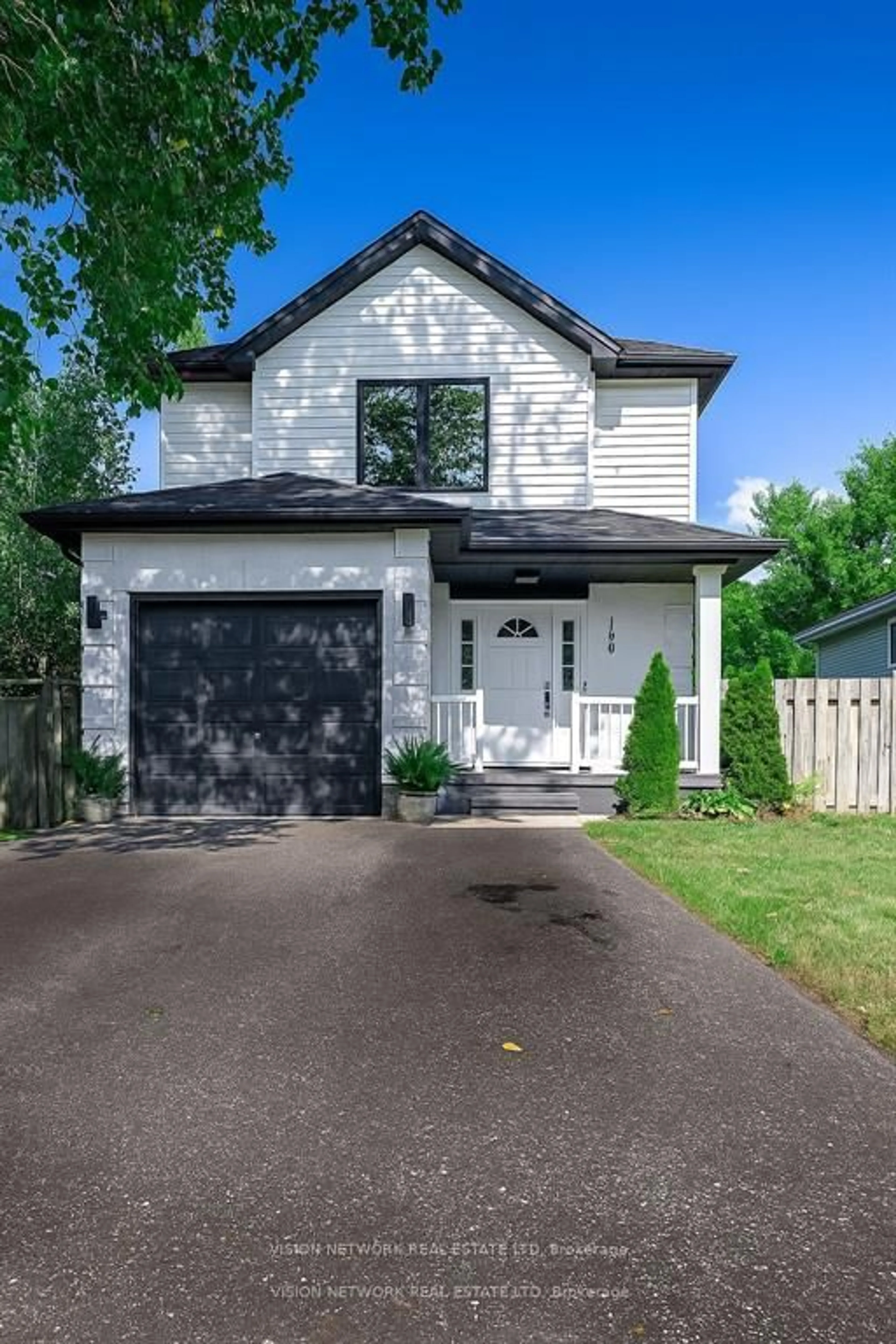 Home with vinyl exterior material, street for 168 Gibson Cres, Lucan Biddulph Ontario N0M 2J0