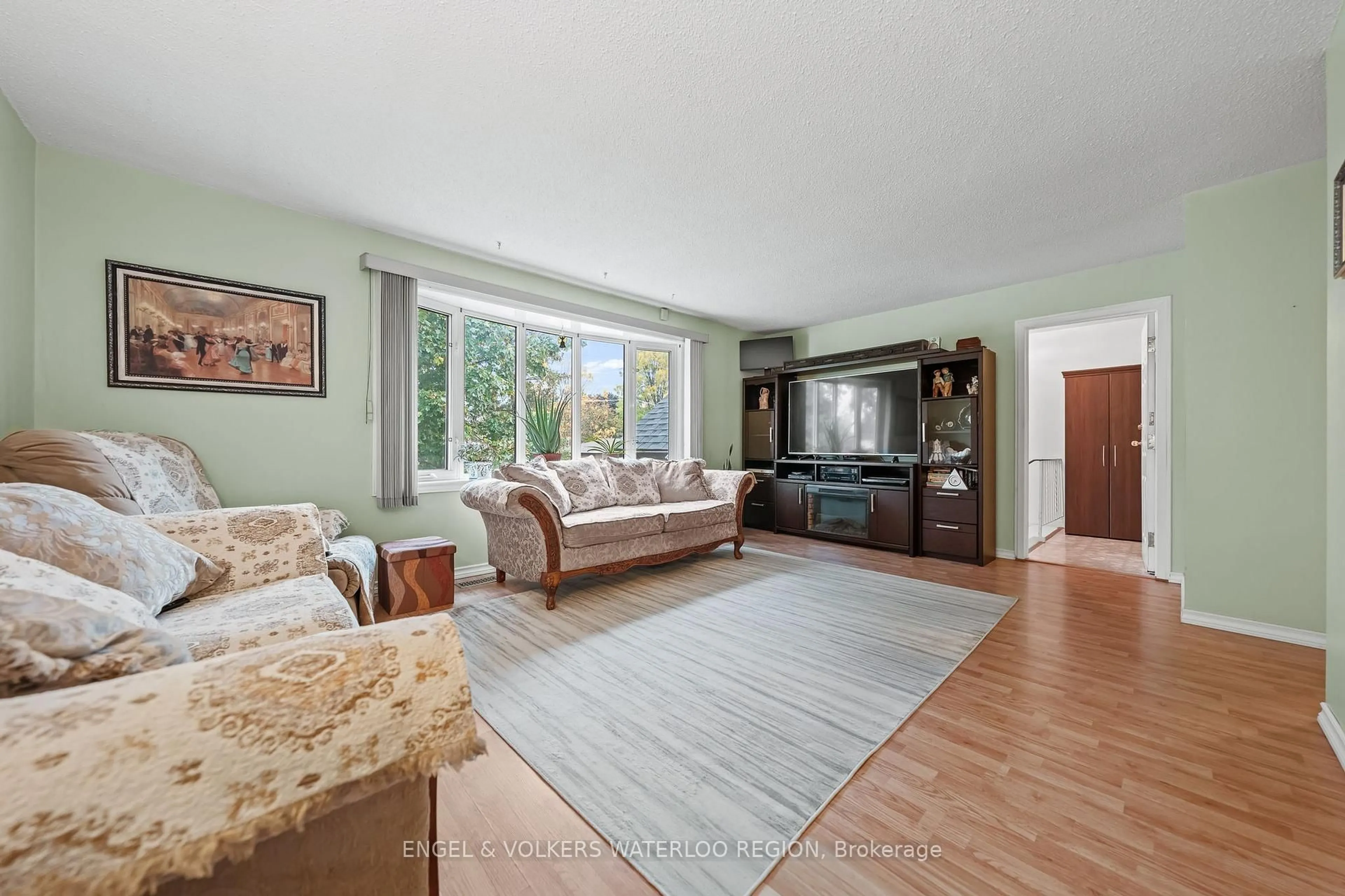 Living room with furniture, unknown for 152 Kinzie Ave, Kitchener Ontario N2A 2J8