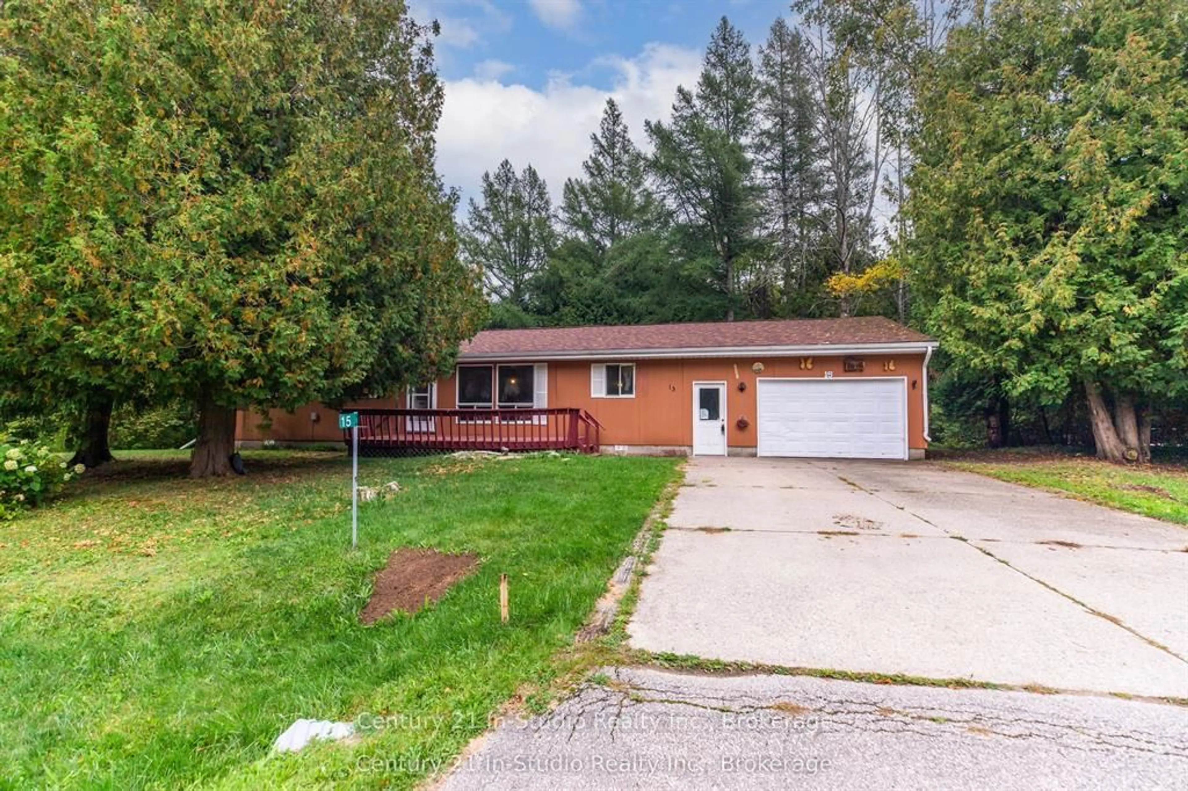 Unknown for 15 WHITEFISH Blvd, South Bruce Peninsula Ontario N0H 2T0