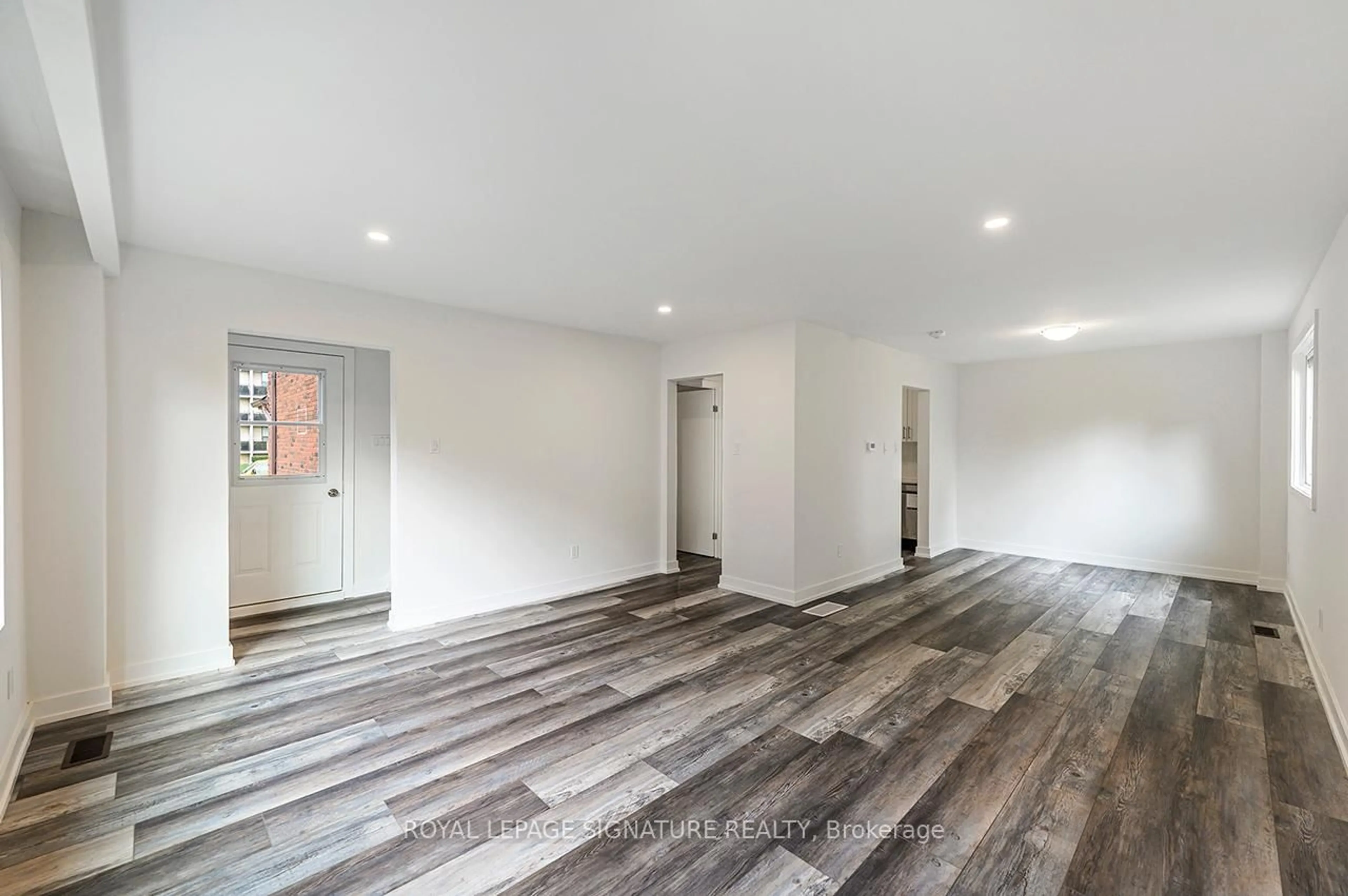 A pic of a room for 56 & 58 Delawana Dr, Hamilton Ontario L8E 1G4
