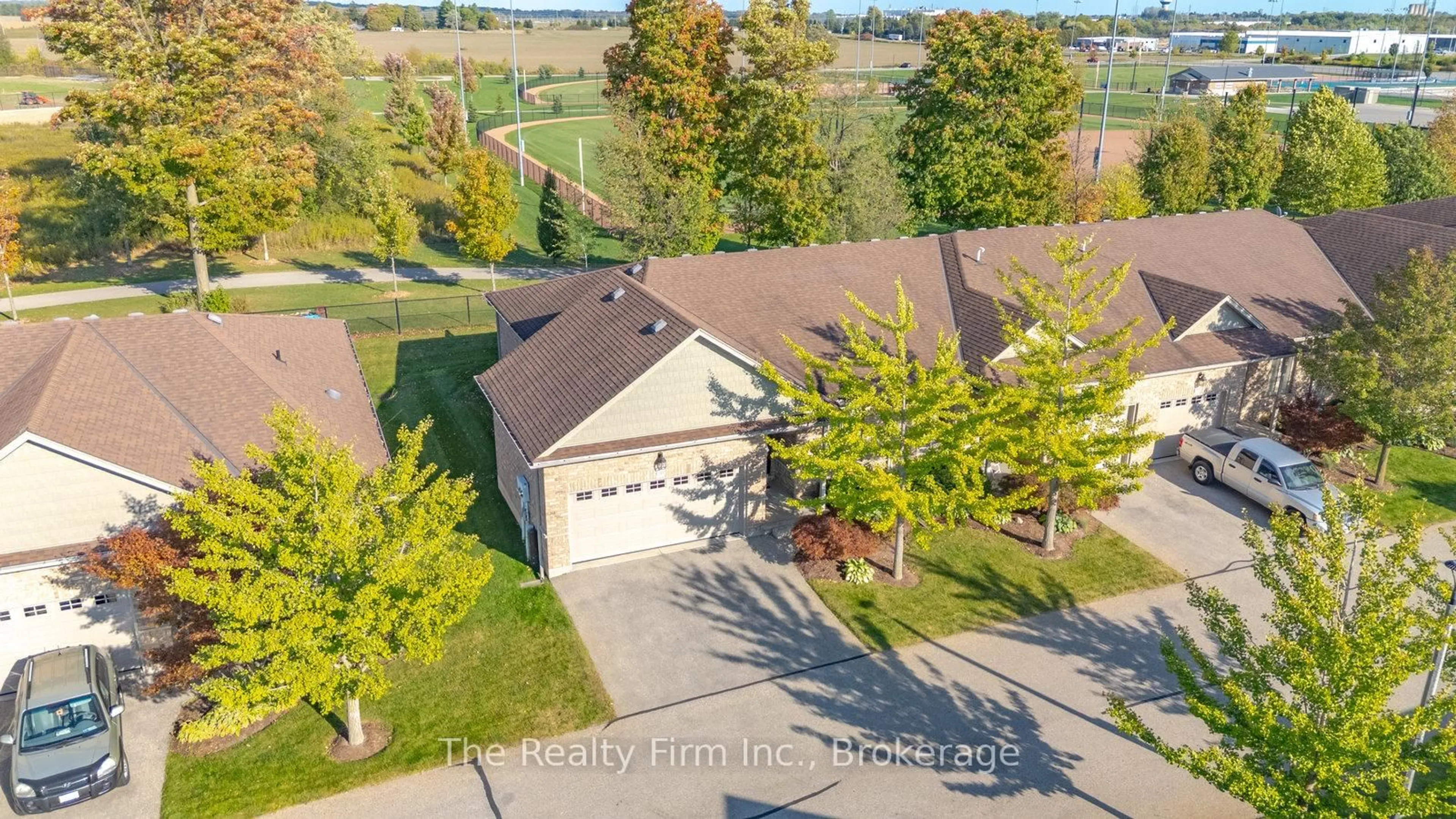 A pic from outside/outdoor area/front of a property/back of a property/a pic from drone, water/lake/river/ocean view for 540 Spitfire St #20, Woodstock Ontario N4T 0C2