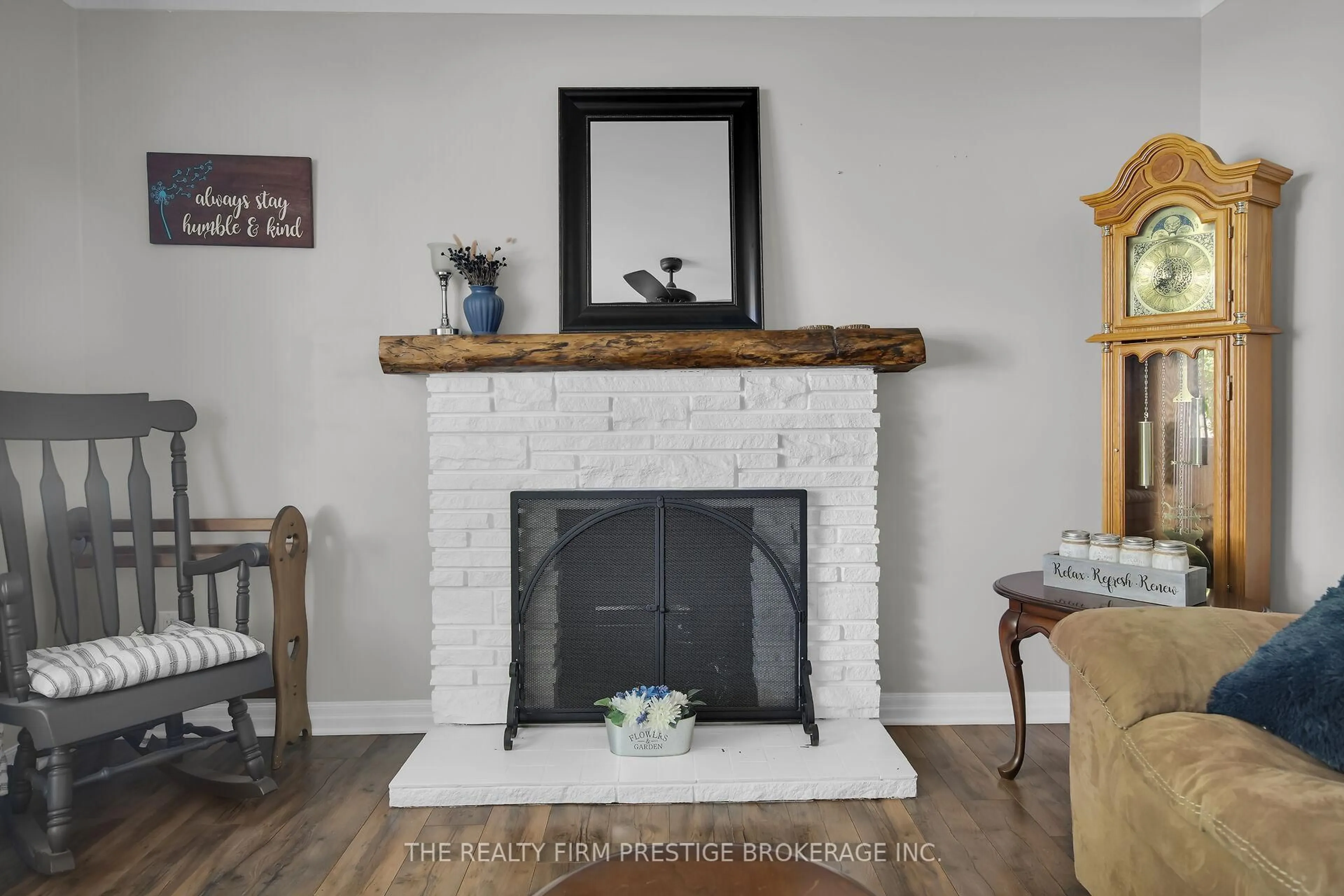 Living room with furniture, unknown for 204 Main St, West Elgin Ontario N0L 2P0