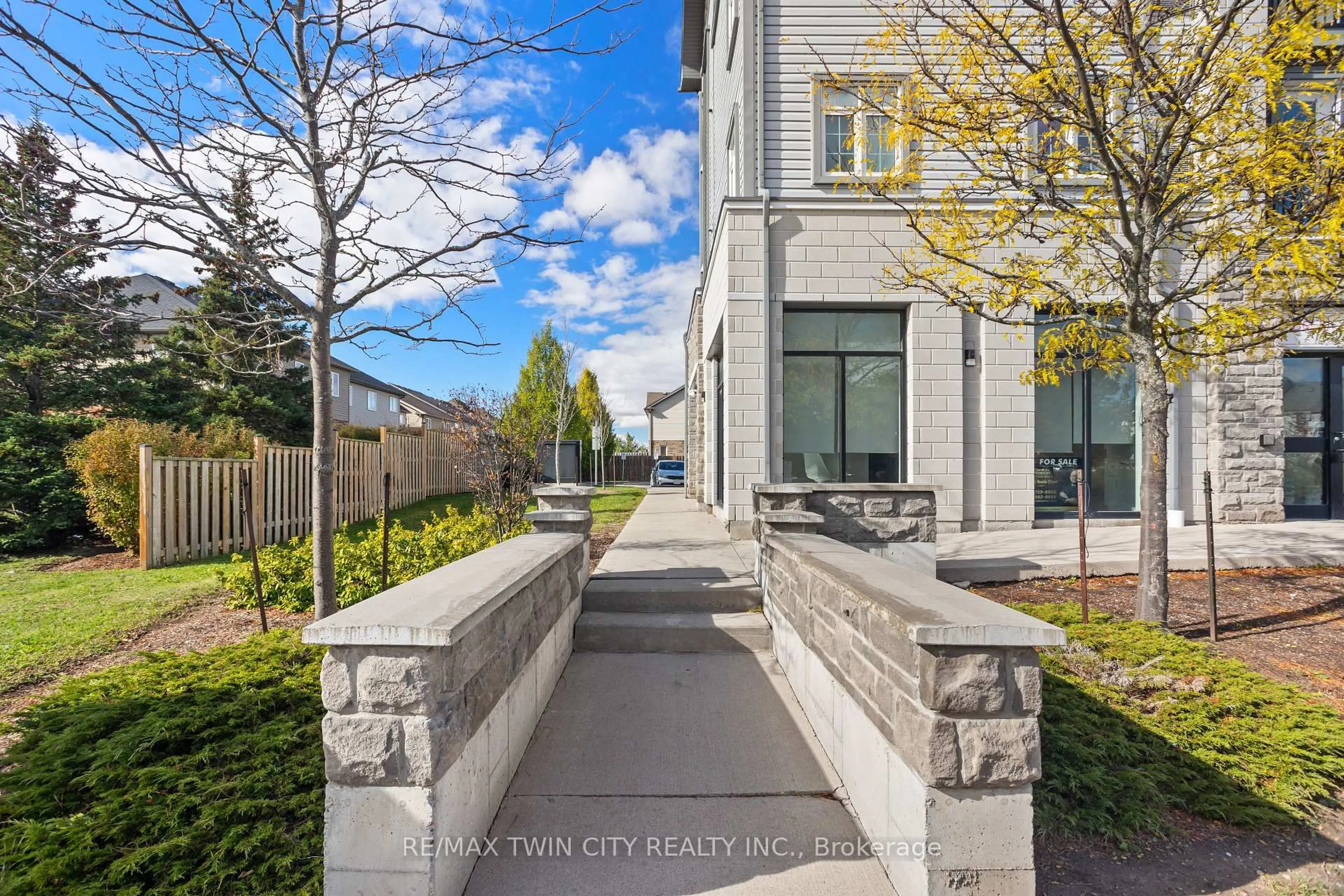 Patio, street for 64 Frederick Dr #204, Guelph Ontario N1L 0P3