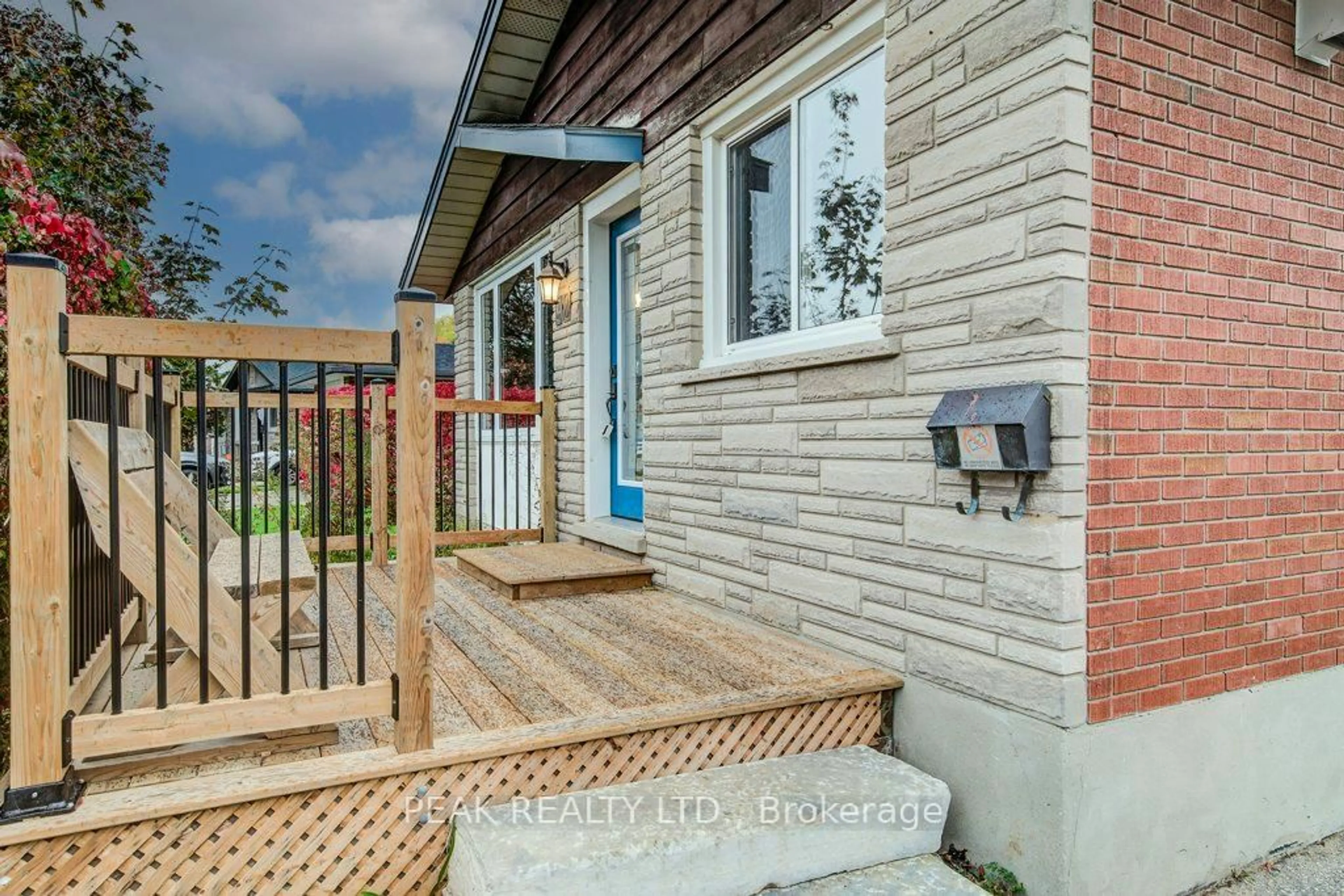 Patio, unknown for 92 Brant Ave, Guelph Ontario N1E 1G3
