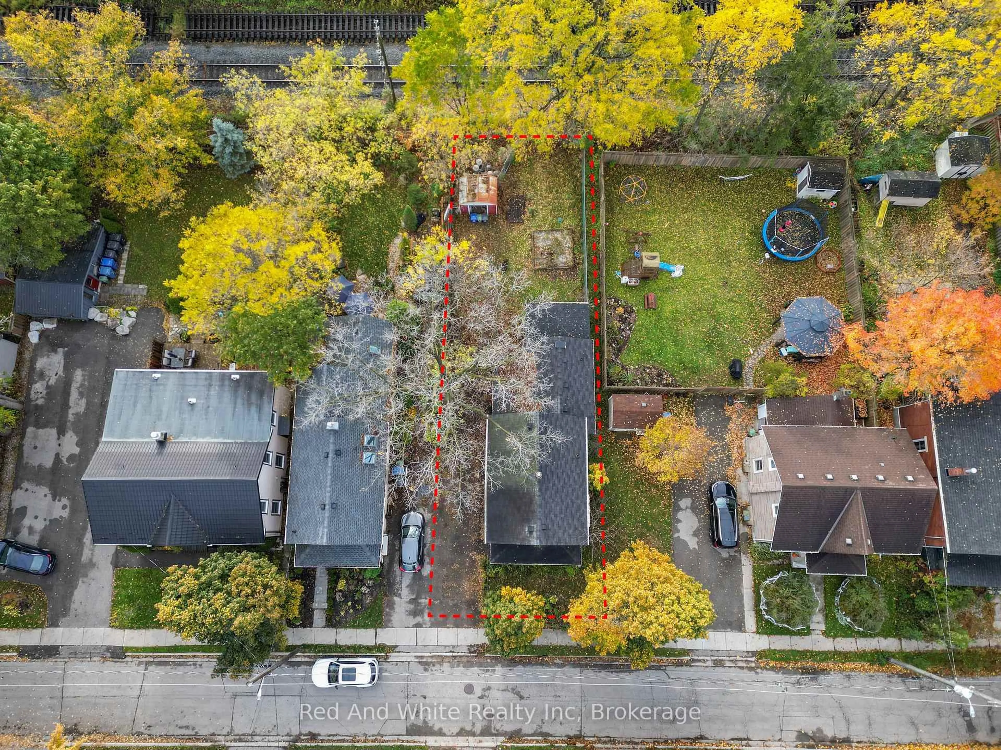 A pic from outside/outdoor area/front of a property/back of a property/a pic from drone, street for 18 Foster Ave, Guelph Ontario N1H 3B3