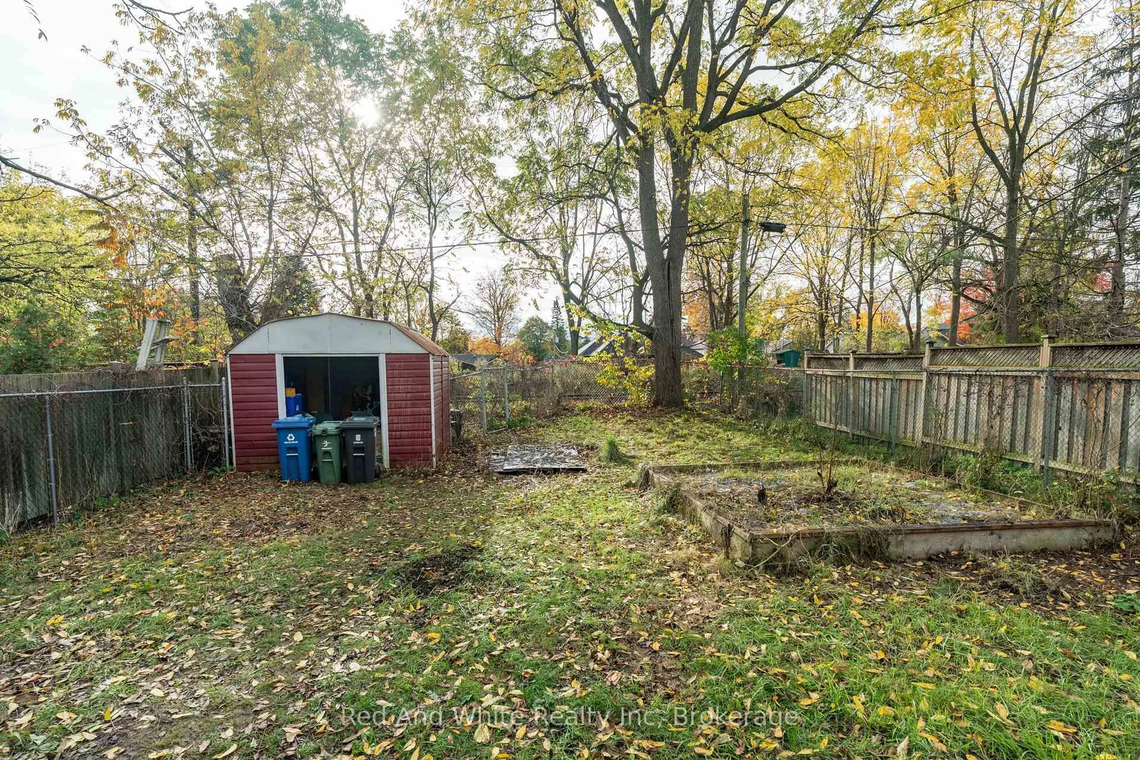 Shed for 18 Foster Ave, Guelph Ontario N1H 3B3