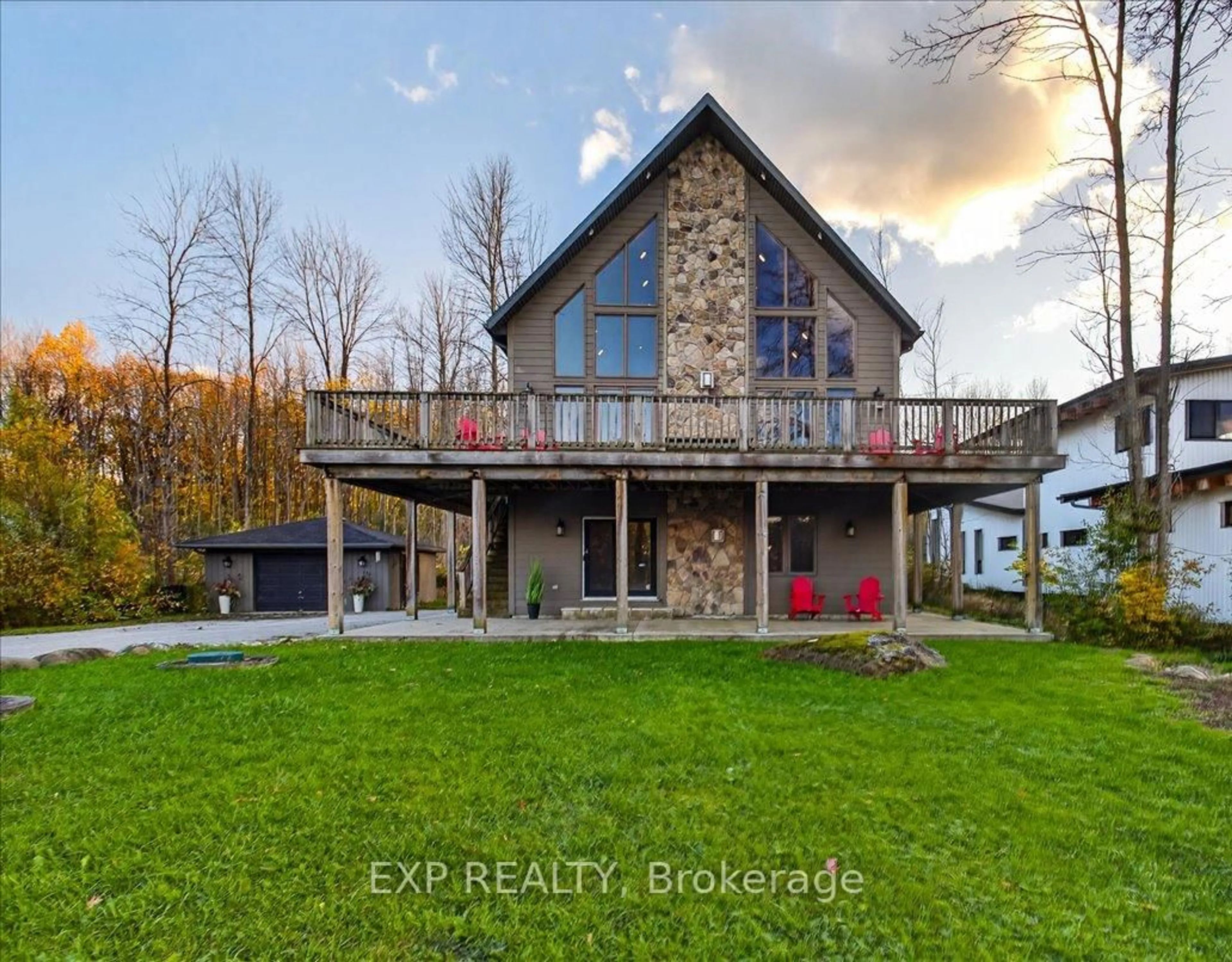 A pic from outside/outdoor area/front of a property/back of a property/a pic from drone, water/lake/river/ocean view for 192 Sunset Blvd, Blue Mountains Ontario N0H 2P0