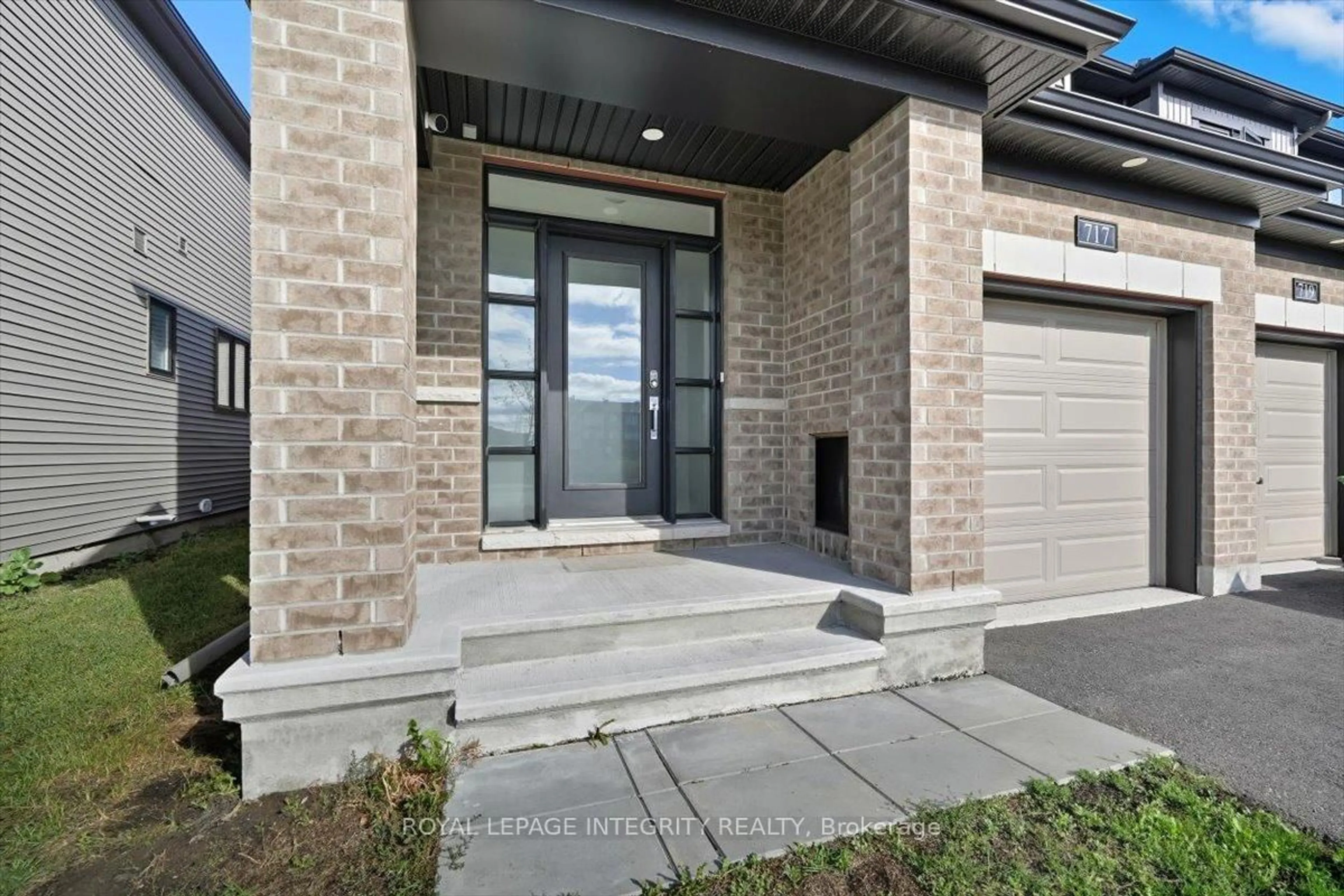 Home with brick exterior material, street for 717 Sebastian St, Ottawa Ontario K4A 5L1