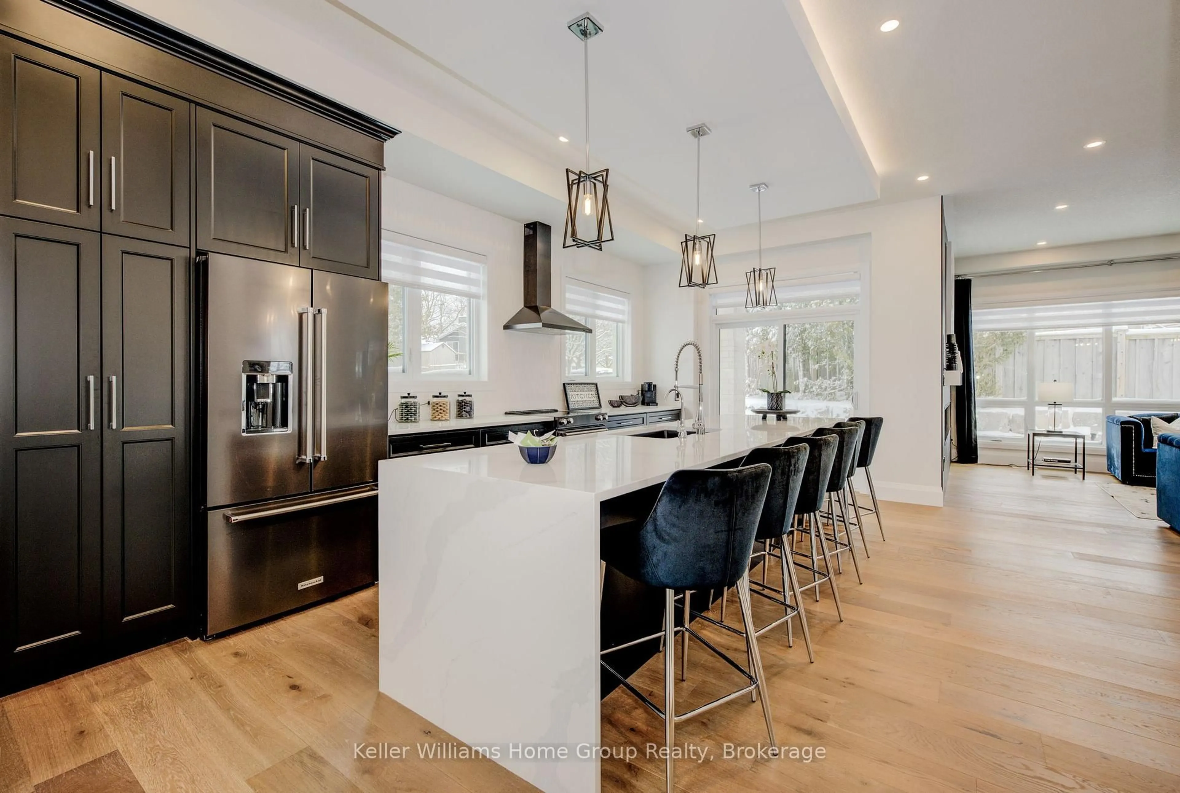 Contemporary kitchen, unknown for 2 Nicholas Way, Guelph Ontario N1E 0T1