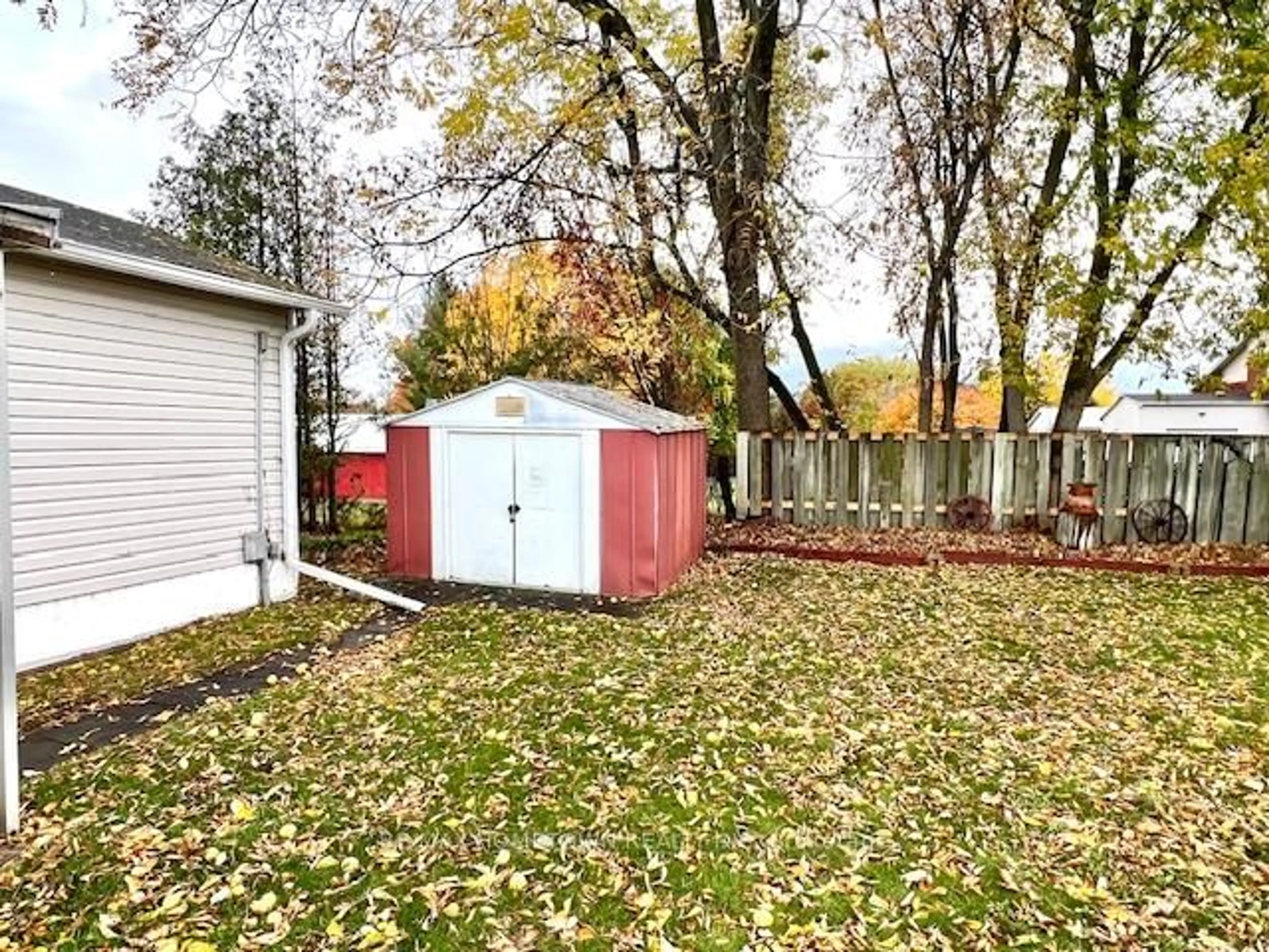 Shed for 1871 Oxford Ave #3, Elizabethtown-Kitley Ontario K6V 7B5