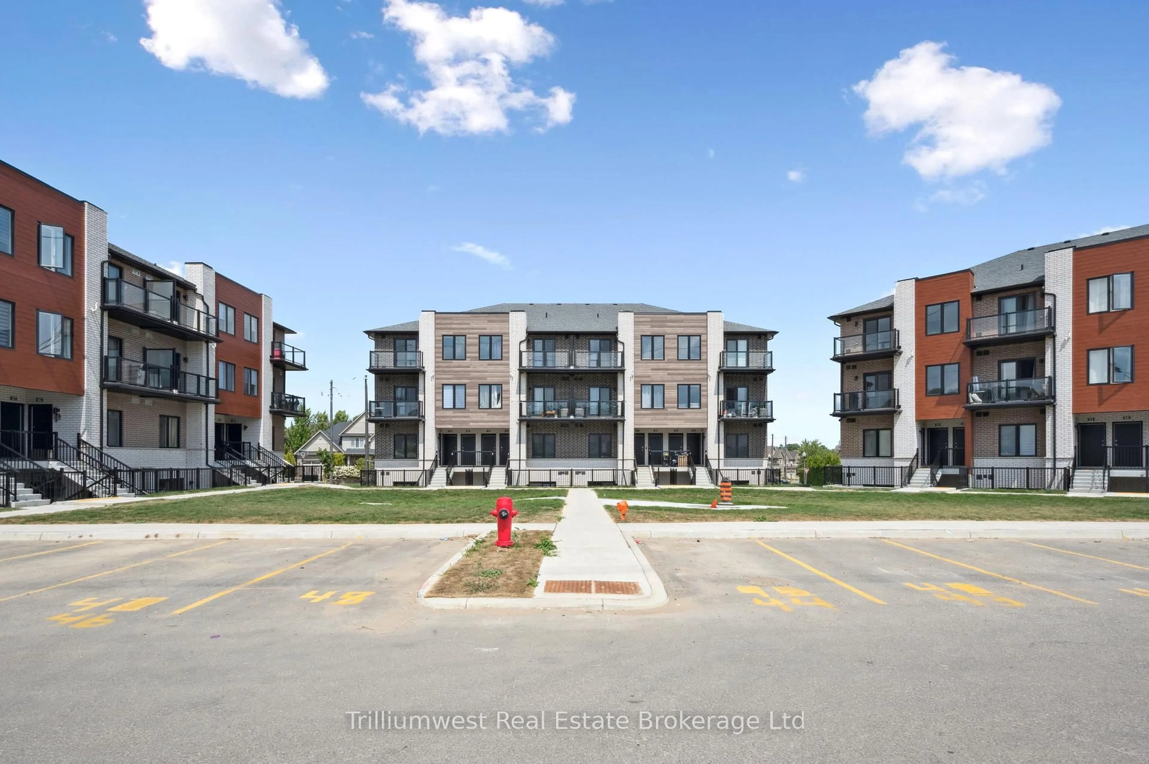 Unknown for 10 South Creek Dr #34, Kitchener Ontario N2R 1N3