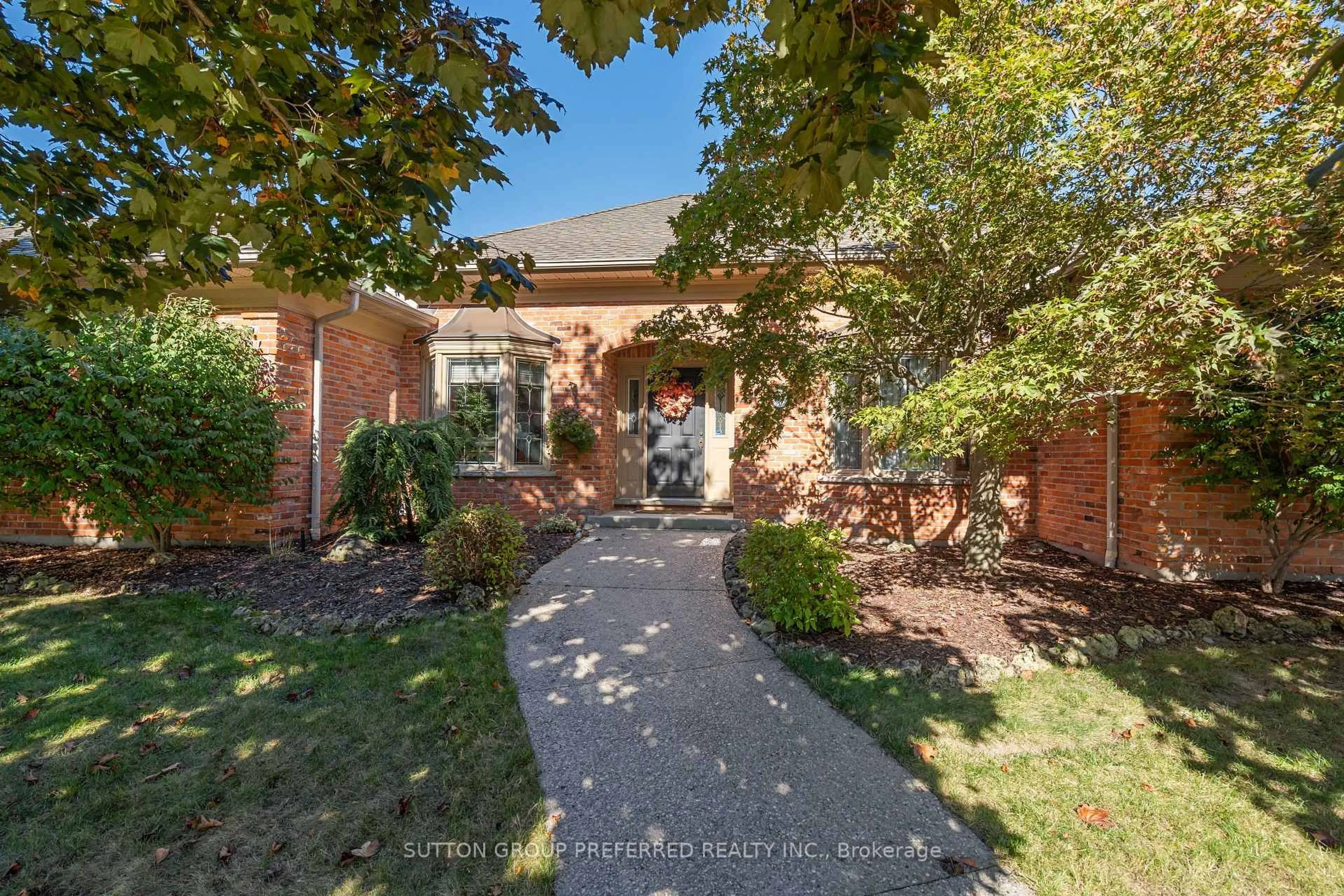 Unknown for 31 Havenwood Way, London North Ontario N6H 5B8