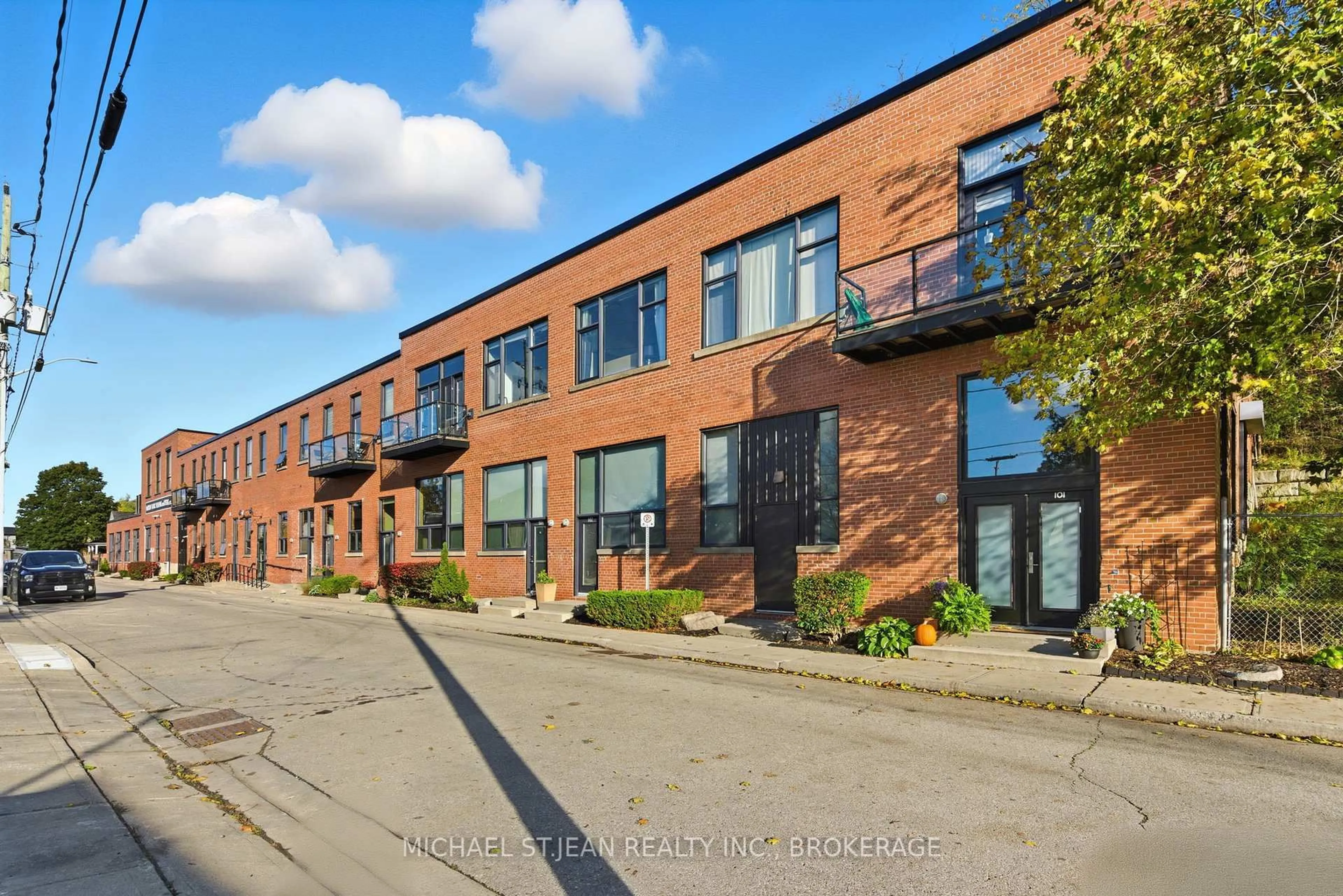 Unknown for 85 Spruce St #203, Cambridge Ontario N1R 4K4