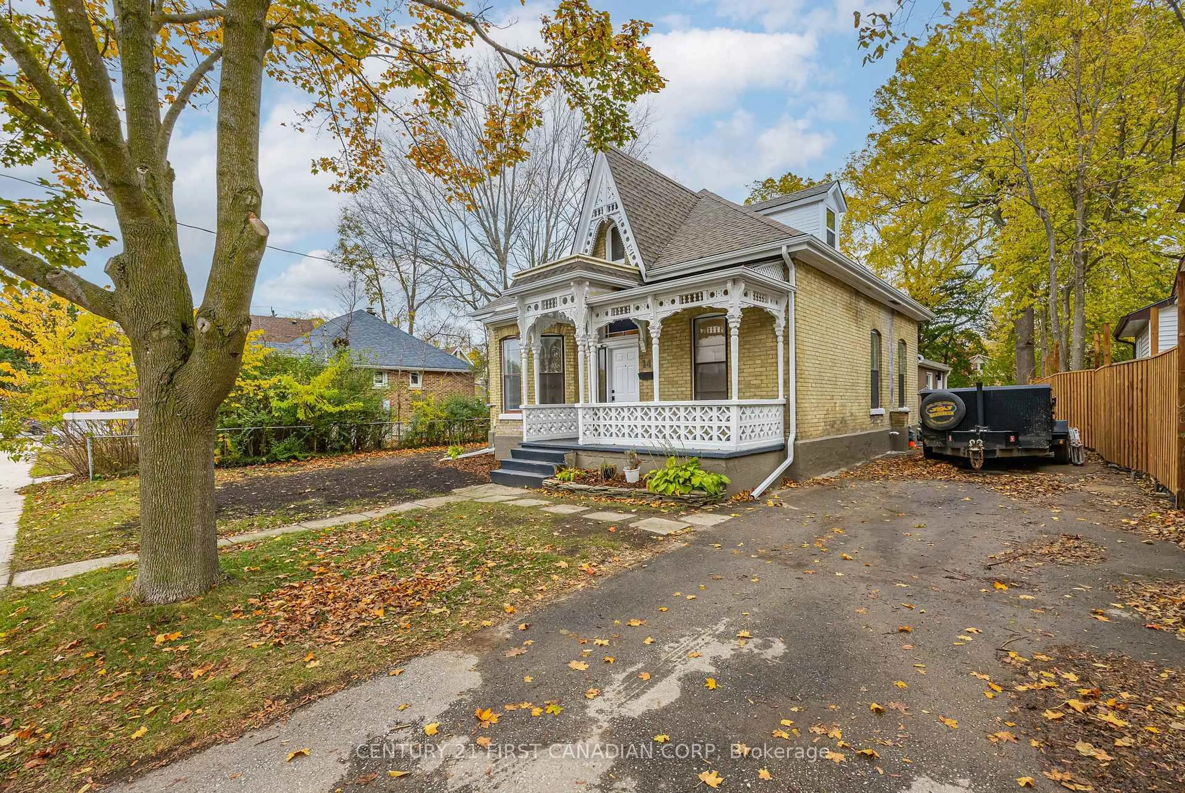 Unknown for 14 Euclid Ave, London South Ontario N6C 1C1