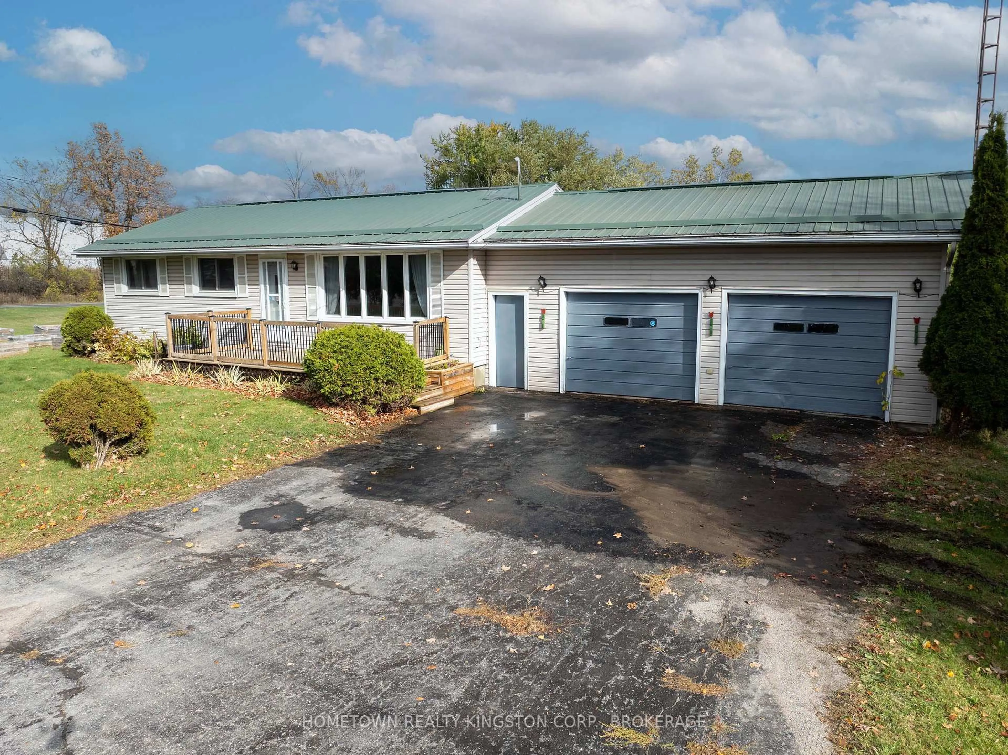 A pic from outside/outdoor area/front of a property/back of a property/a pic from drone, unknown for 5314-5316 Highway 38, Harrowsmith Ontario K0H 1V0