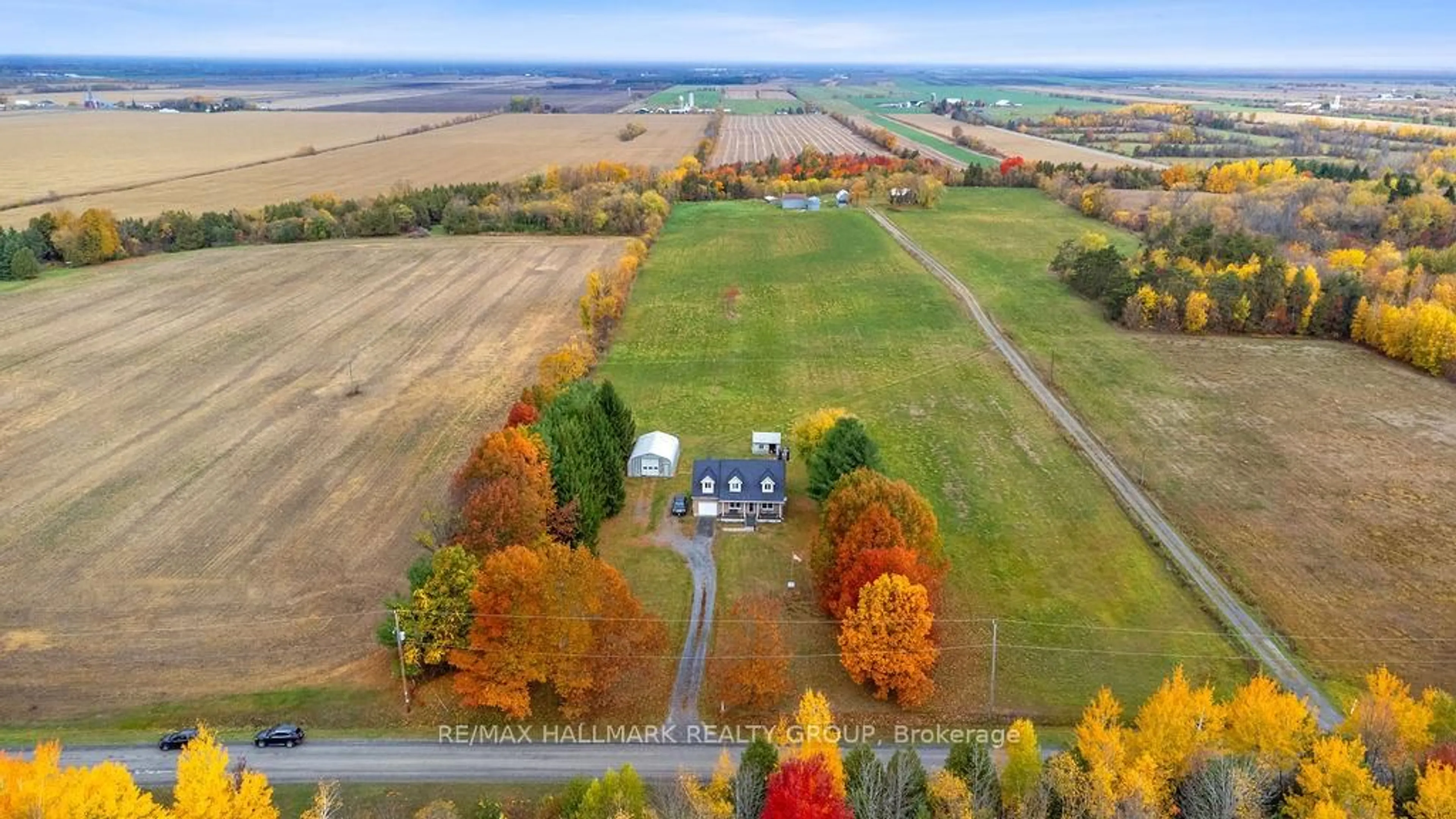 A pic from outside/outdoor area/front of a property/back of a property/a pic from drone, unknown for 16319 Seventh Rd, North Stormont Ontario K0C 1W0