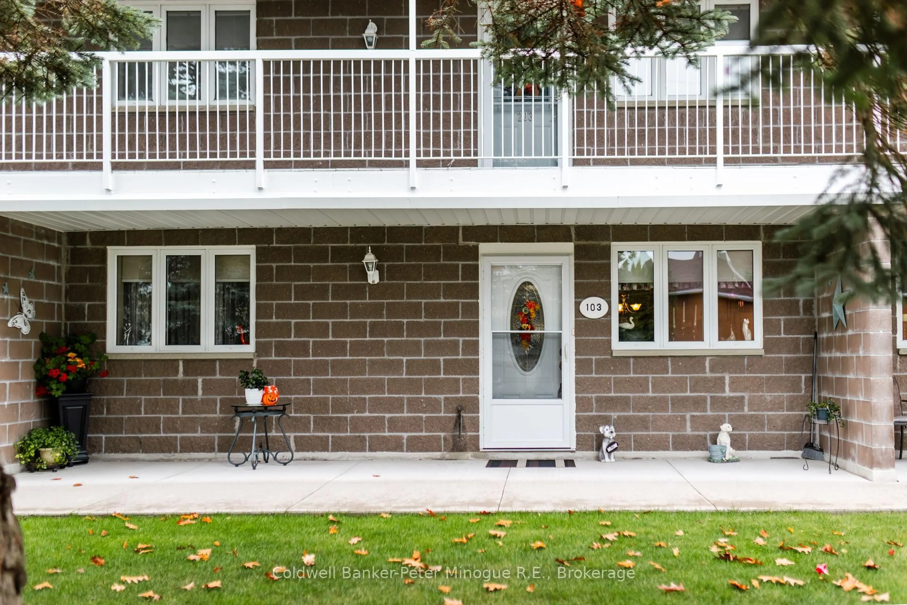 Unknown for 880 Regina St #103, North Bay Ontario P1B 2K6