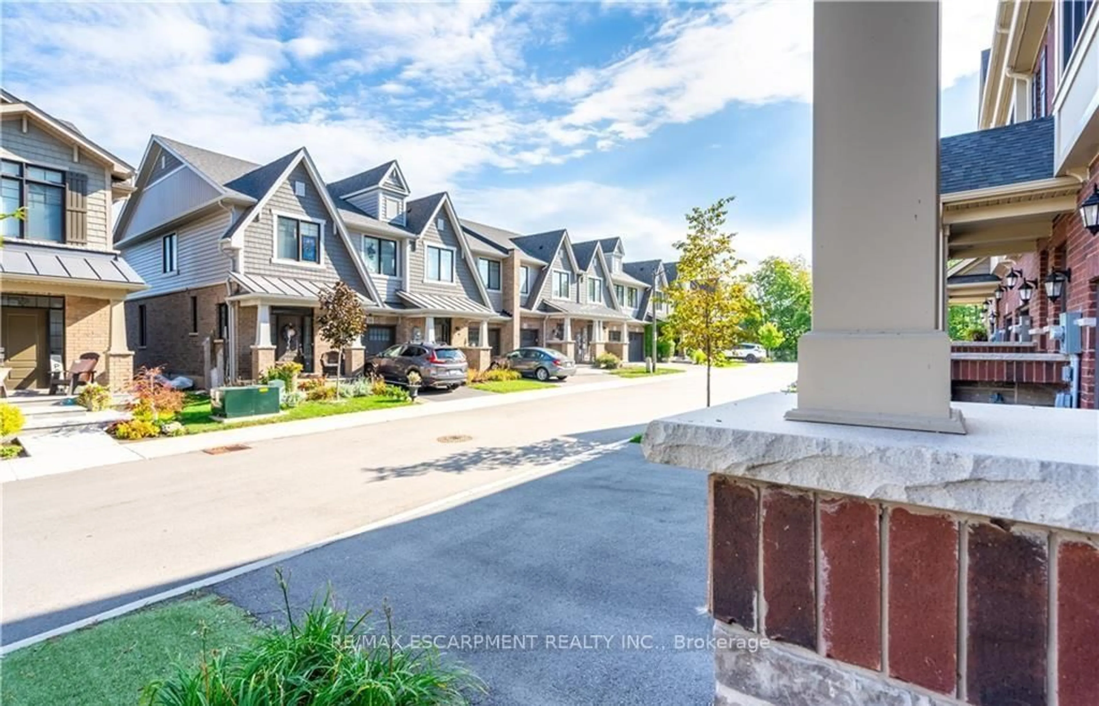 Unknown for 15 Pierre Trudeau Lane, Grimsby Ontario L3M 0H4