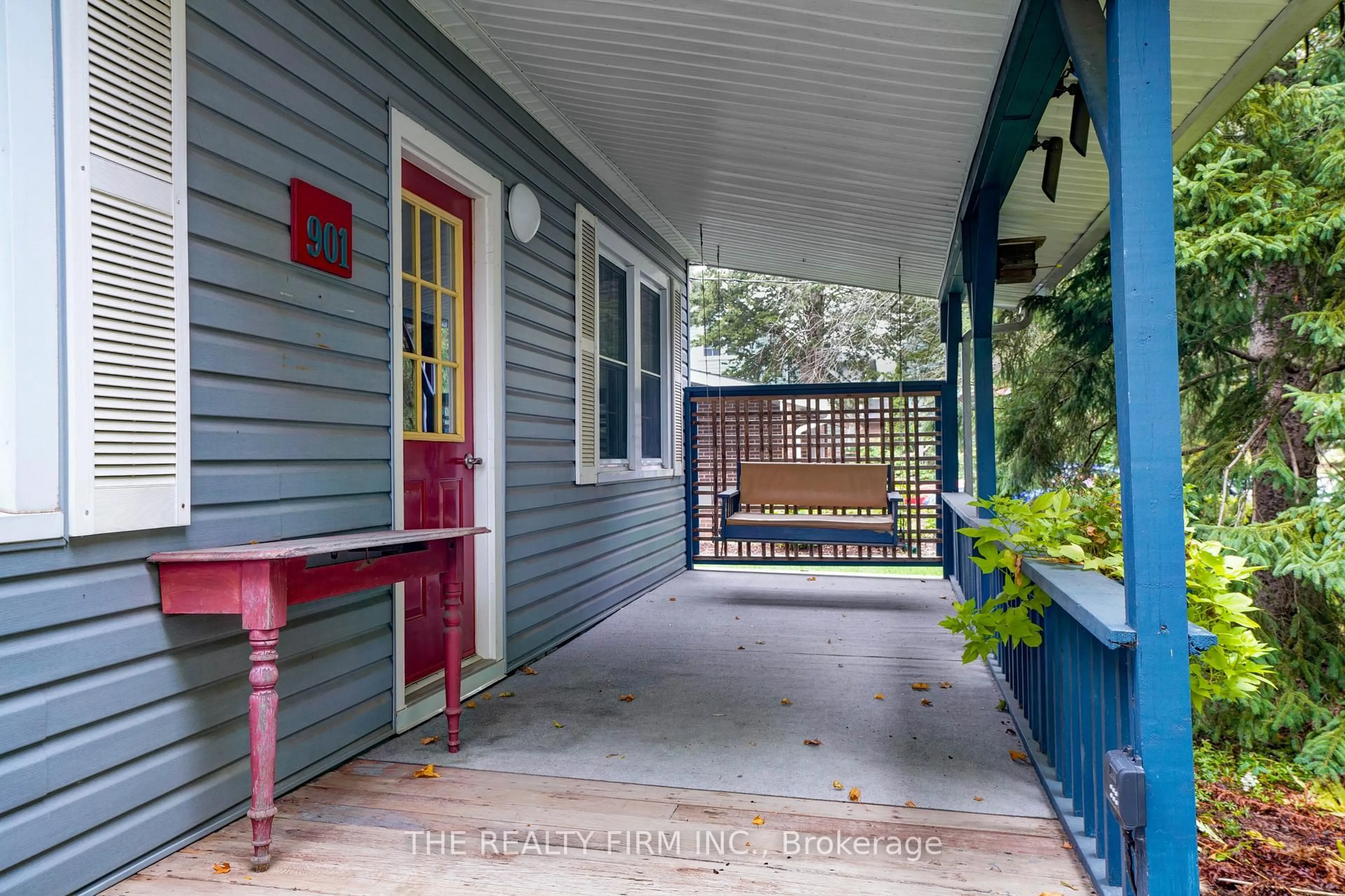 Unknown for 901 Willow Dr, London South Ontario N6E 1P2