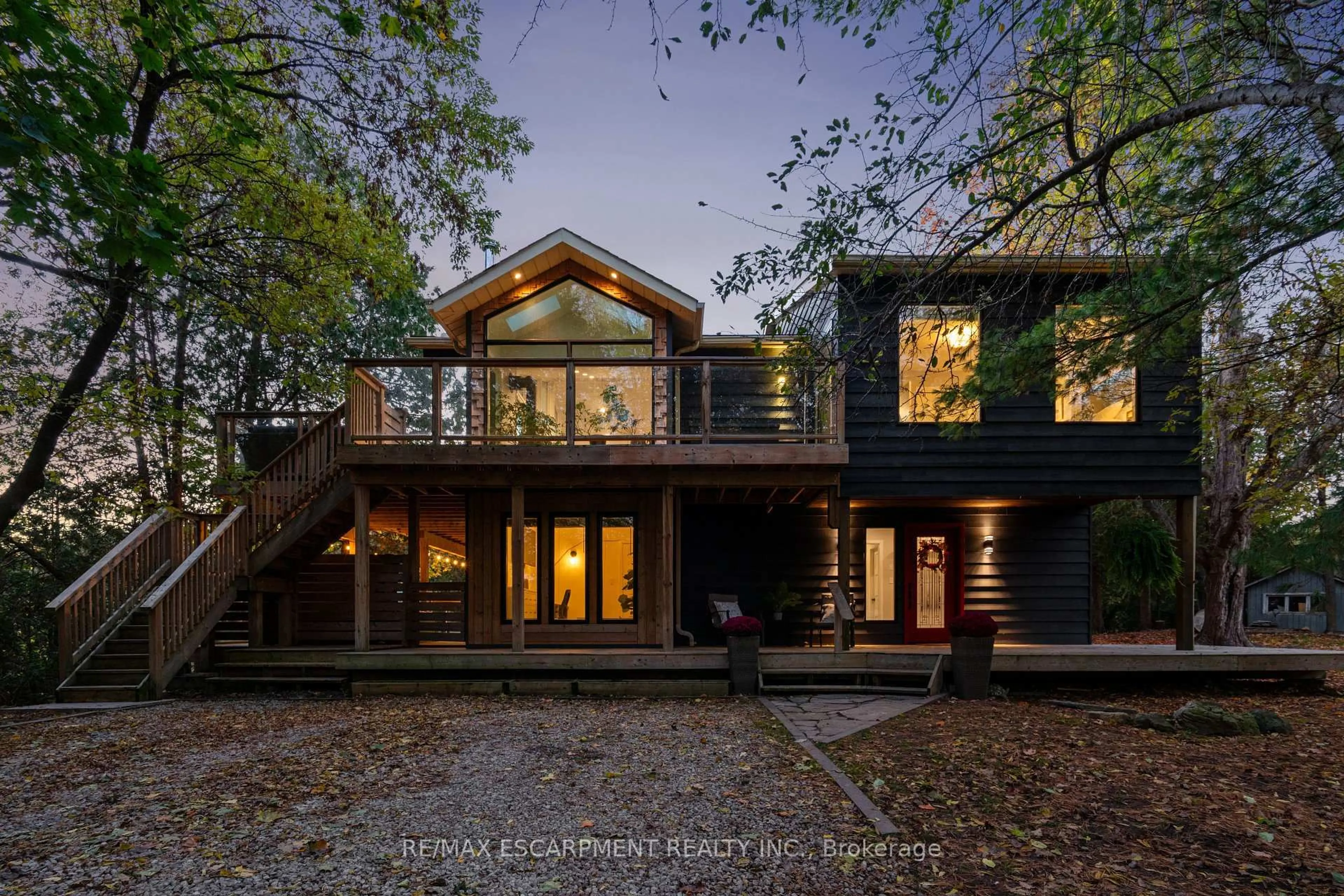 Home with brick exterior material, unknown for 118 Old Quarry Rd, Guelph/Eramosa Ontario N0B 2K0