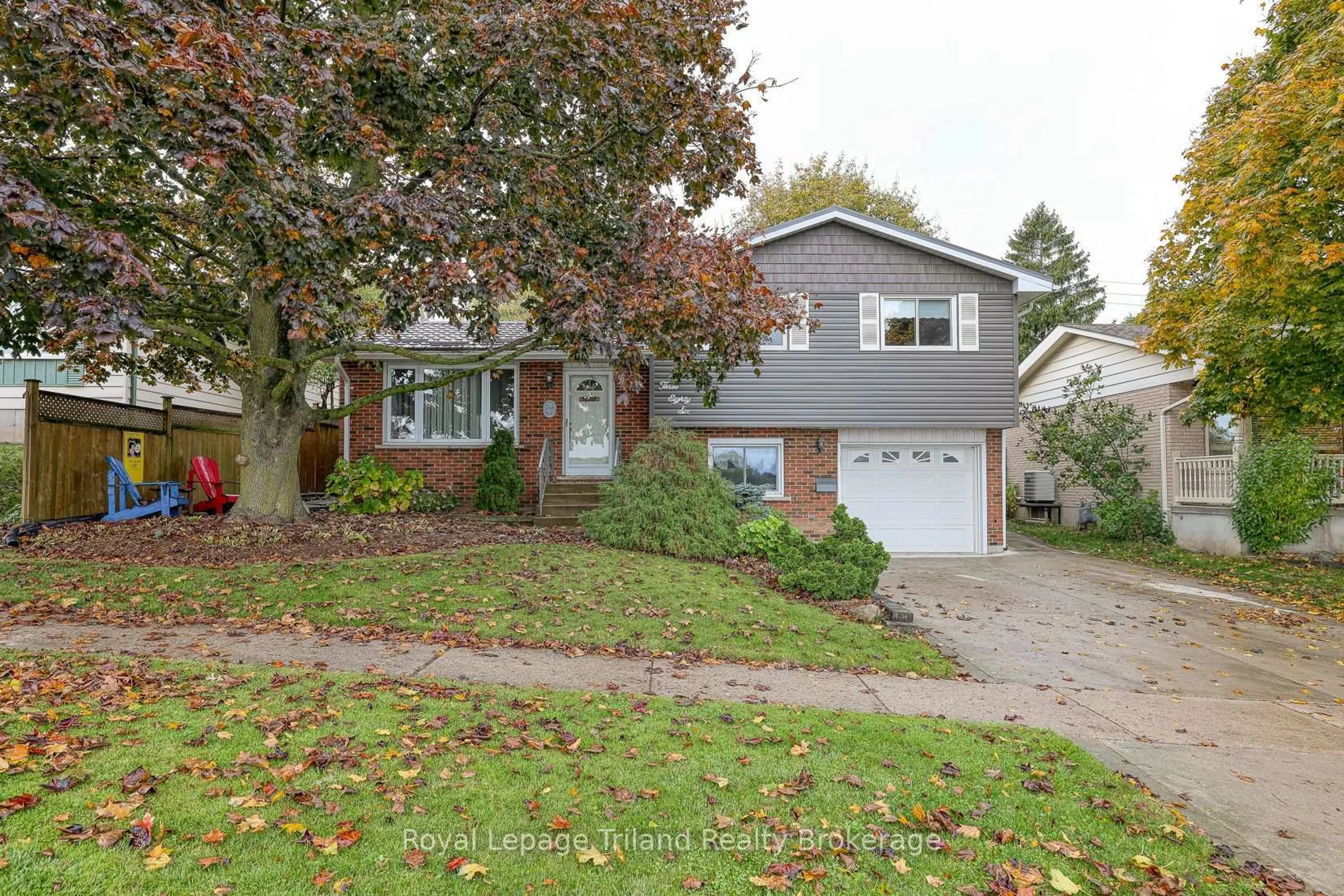 Home with vinyl exterior material, street for 386 Sales Dr, Woodstock Ontario N4S 8K3
