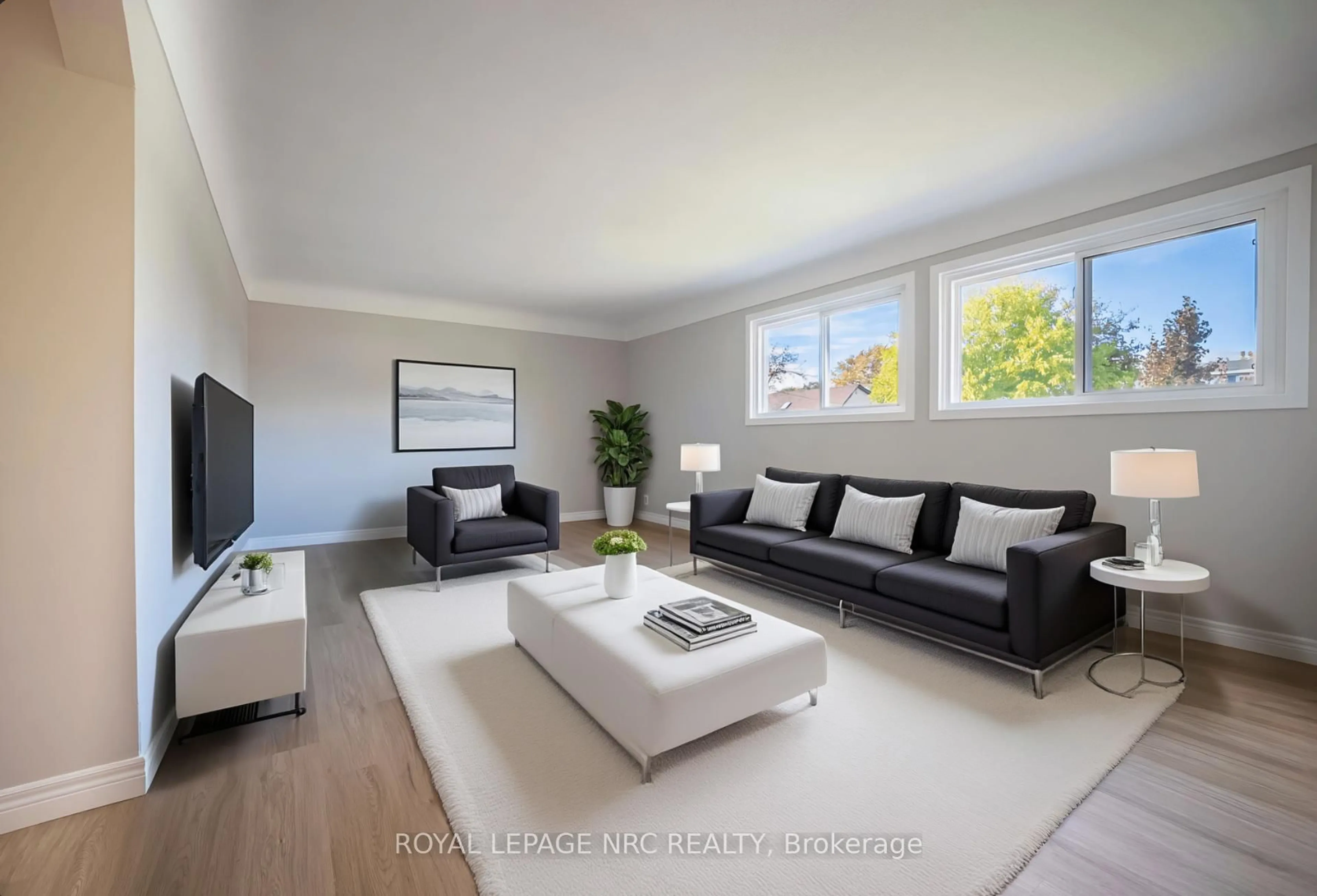 Living room with furniture, unknown for 42 Fawell Ave, St. Catharines Ontario L2S 2V6