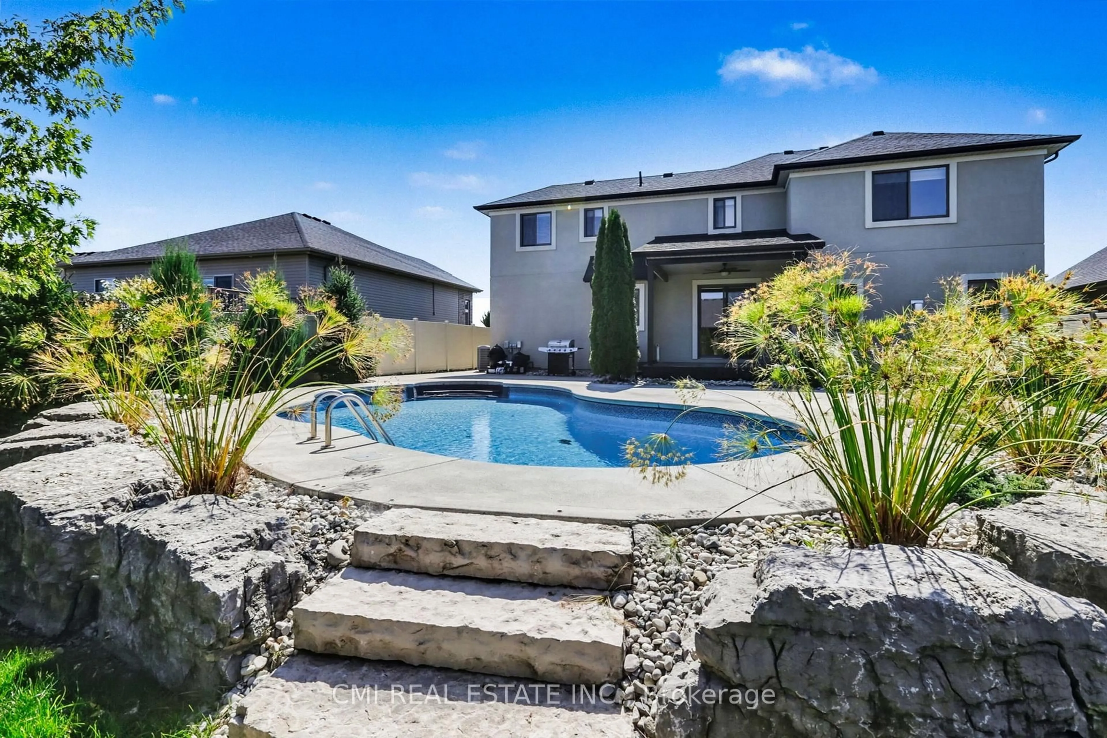 Pool for 212 Jasmine Dr, Lakeshore Ontario N8L 0T1
