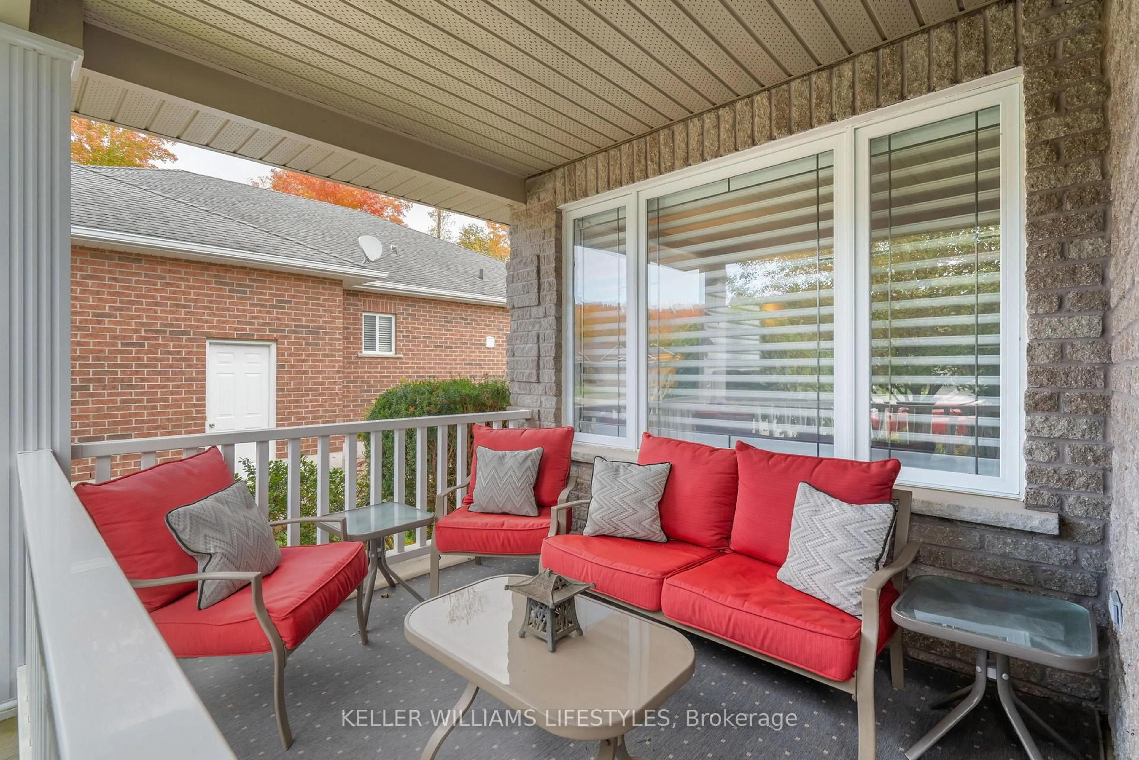 Patio, unknown for 28 SCOURFIELD Dr, Ingersoll Ontario N5C 0A4