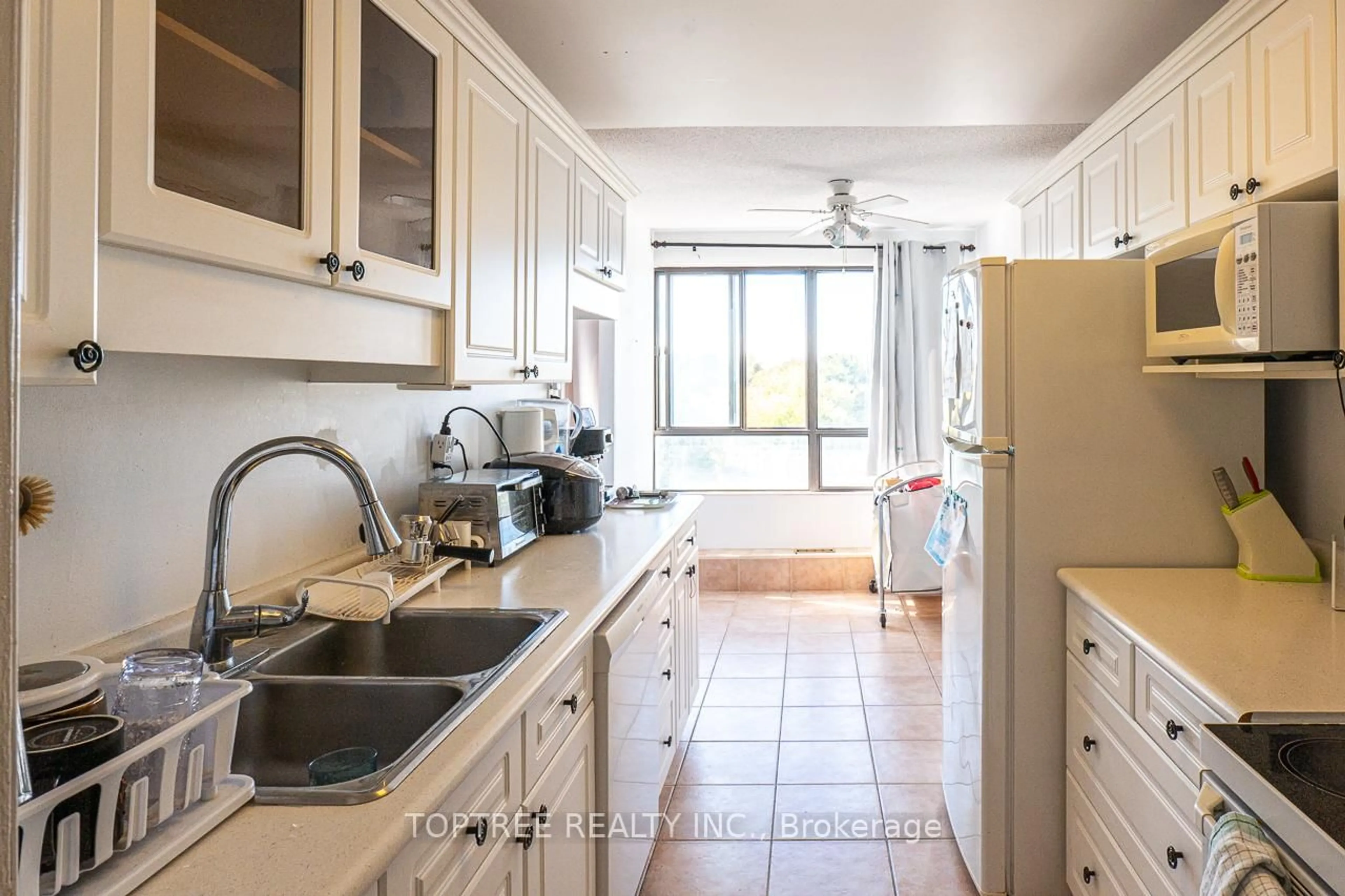 Standard kitchen, ceramic/tile floor for 1600 Adelaide St #610, London North Ontario N5X 3H6