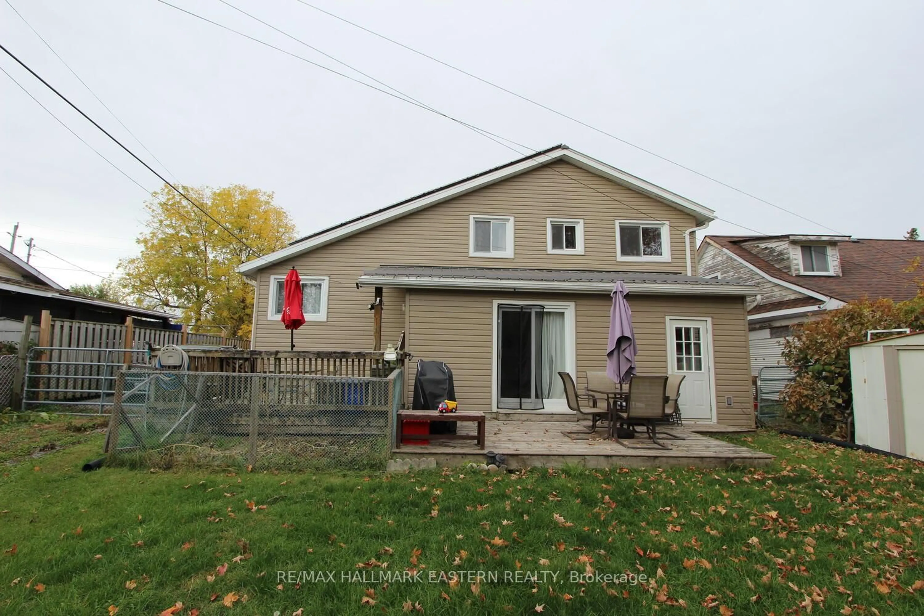 Patio, street for 4 Orange St, Havelock-Belmont-Methuen Ontario K0L 1Z0