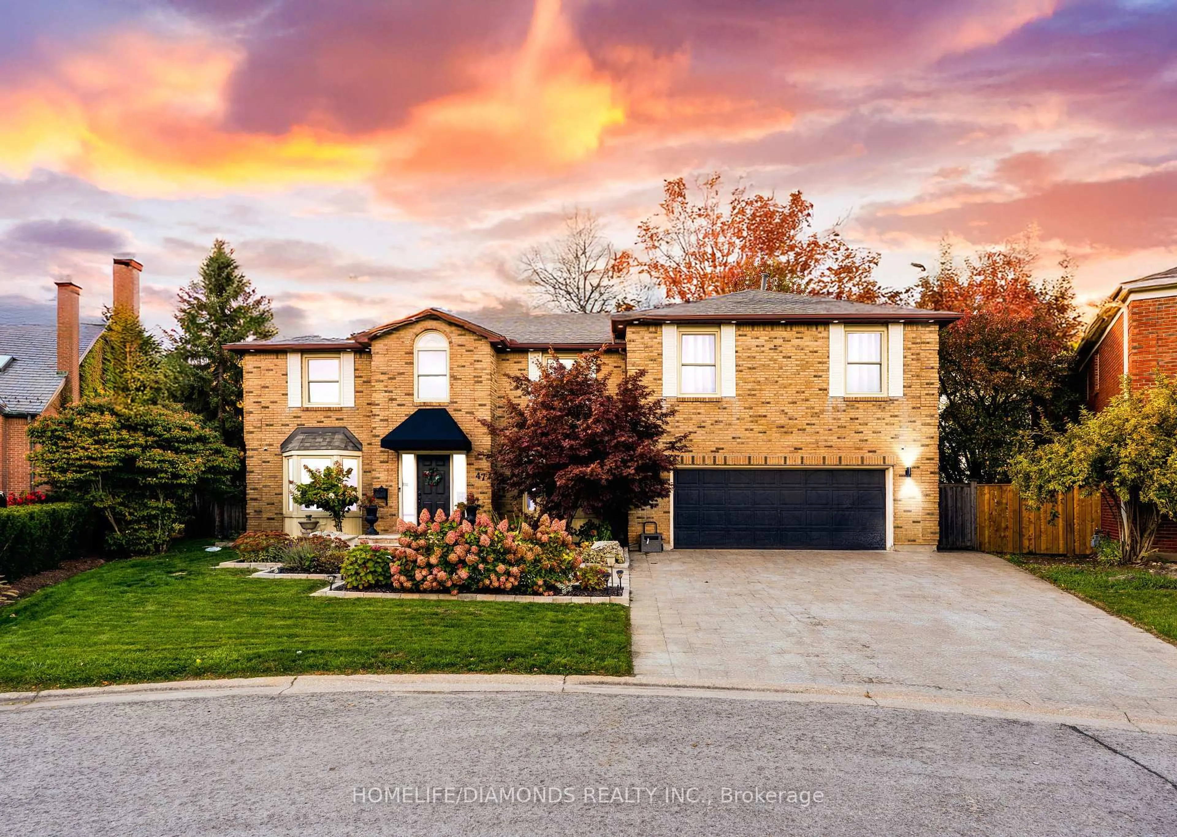 Home with brick exterior material, street for 47 RIDGE POINT Dr, St. Catharines Ontario L2T 2S8