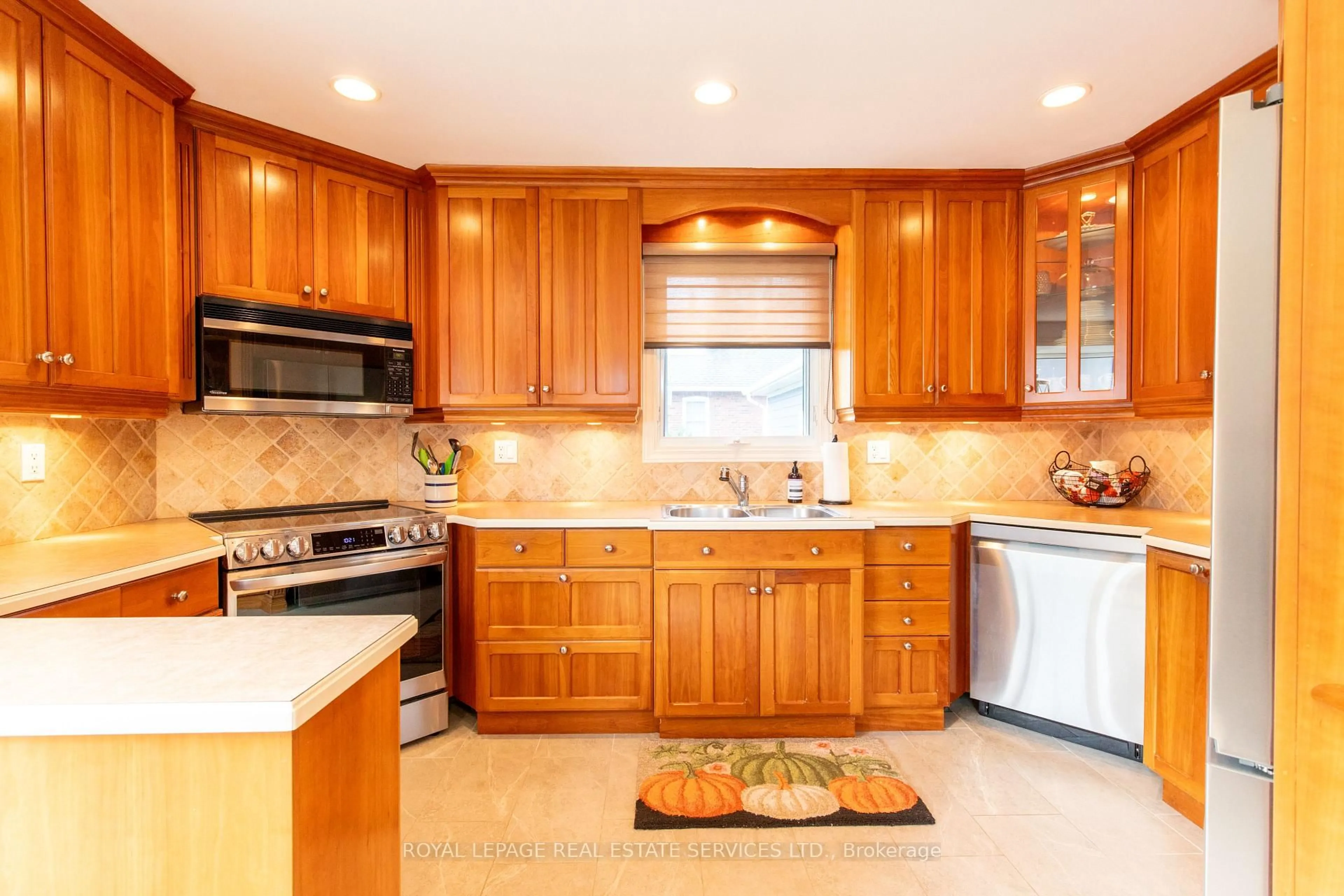 Unknown for 141 Main St, St. Catharines Ontario L2N 4V6